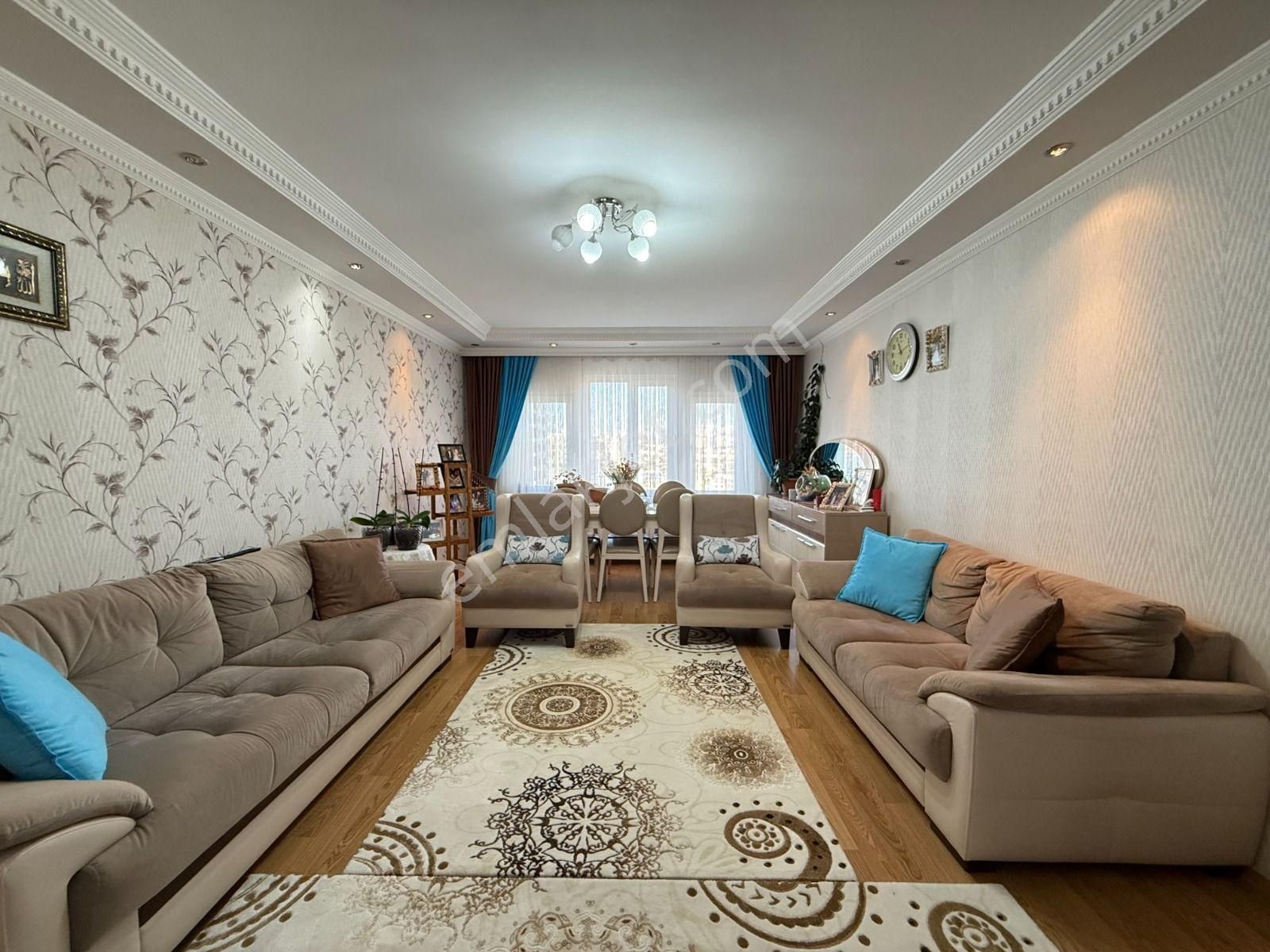 Karargahtepe Mahallesinde Manzaralı Geniş 5+1 Full Yapılı Dublex!!! - Görsel 31