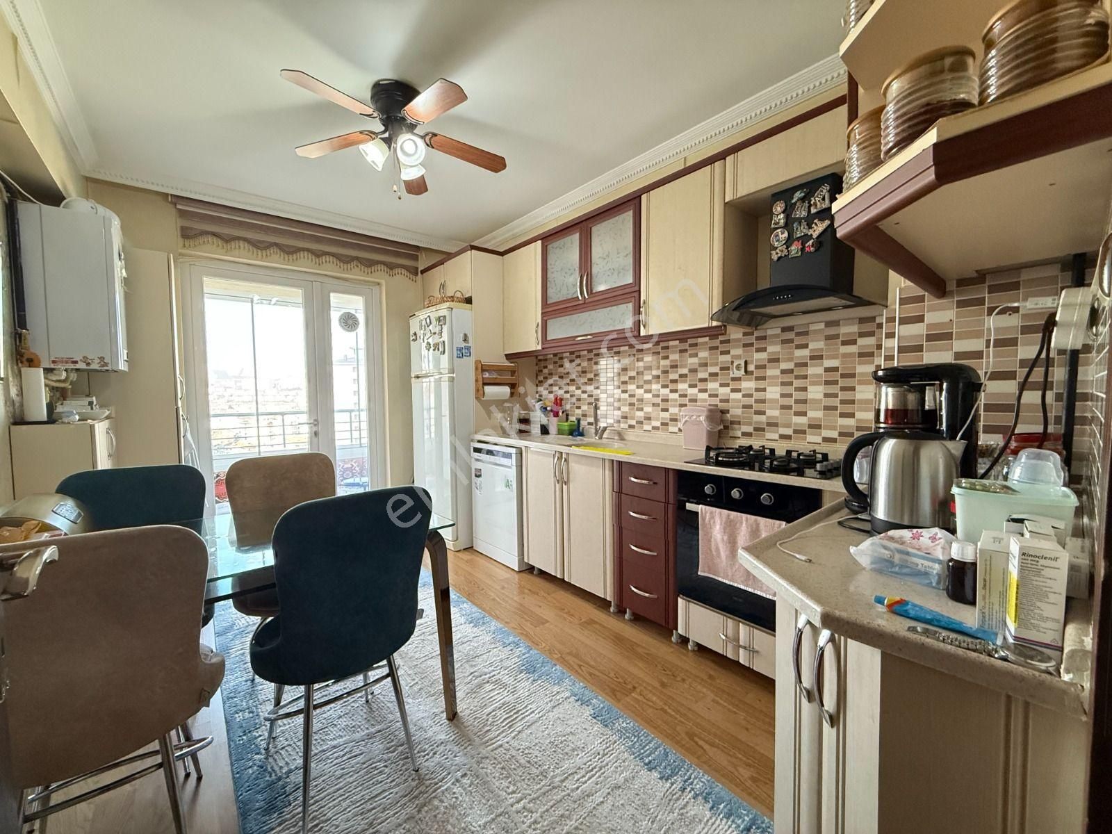 Karargahtepe Mahallesinde Manzaralı Geniş 5+1 Full Yapılı Dublex!!! - Görsel 22