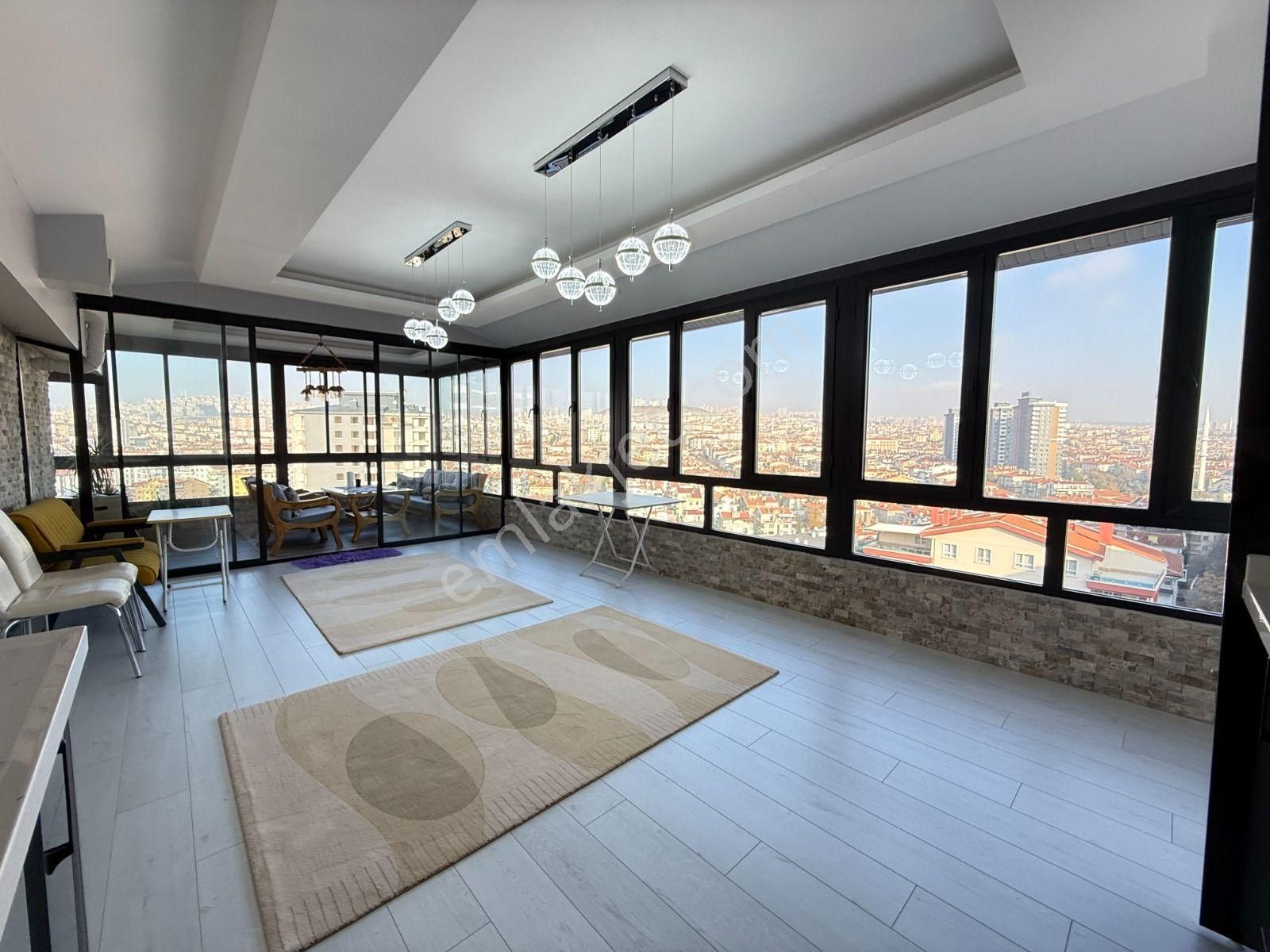 Karargahtepe Mahallesinde Manzaralı Geniş 5+1 Full Yapılı Dublex!!!