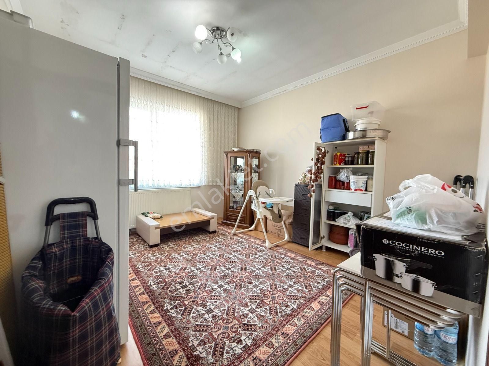 Karargahtepe Mahallesinde Manzaralı Geniş 5+1 Full Yapılı Dublex!!! - Görsel 18