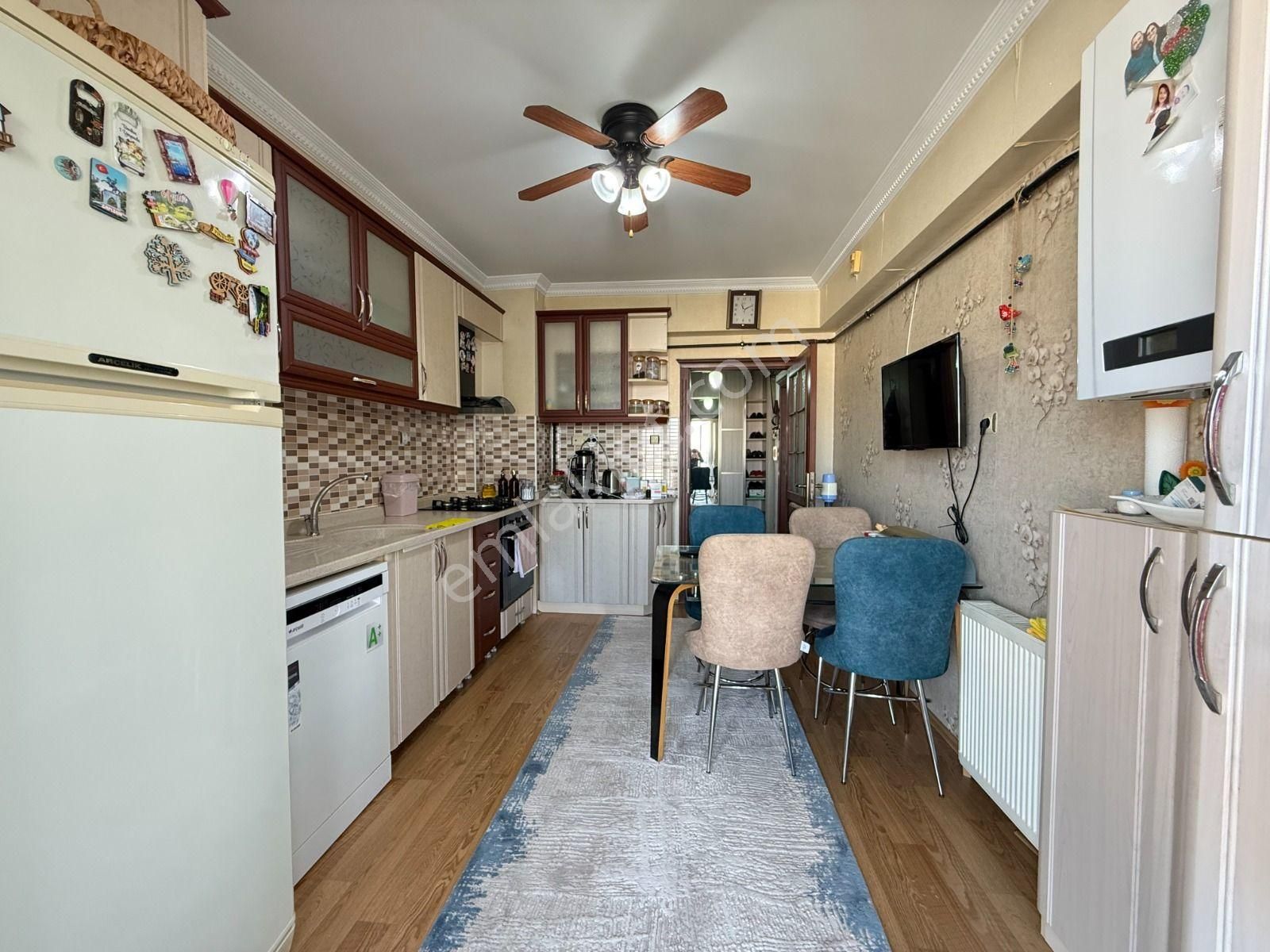 Karargahtepe Mahallesinde Manzaralı Geniş 5+1 Full Yapılı Dublex!!! - Görsel 26