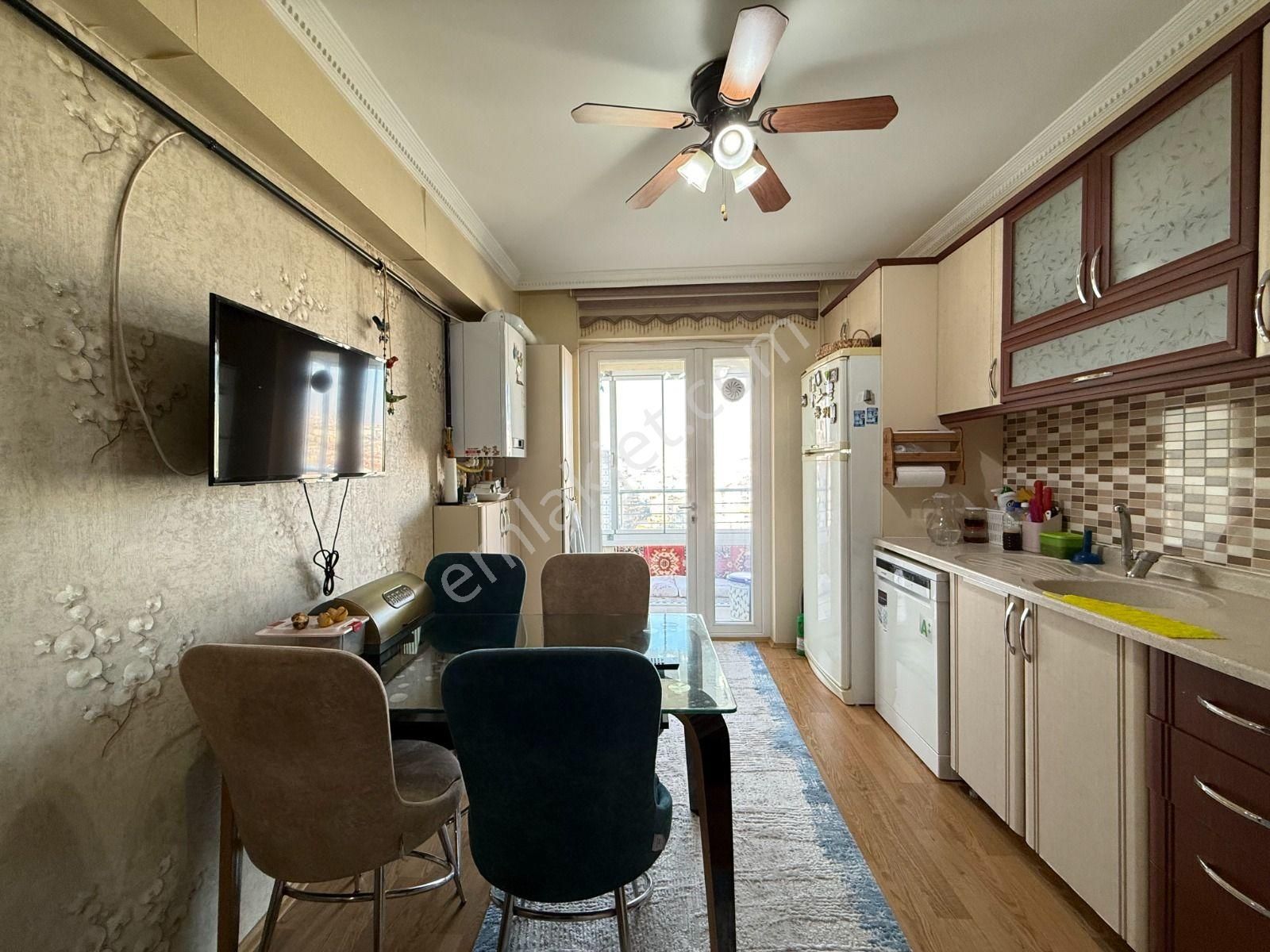 Karargahtepe Mahallesinde Manzaralı Geniş 5+1 Full Yapılı Dublex!!! - Görsel 23