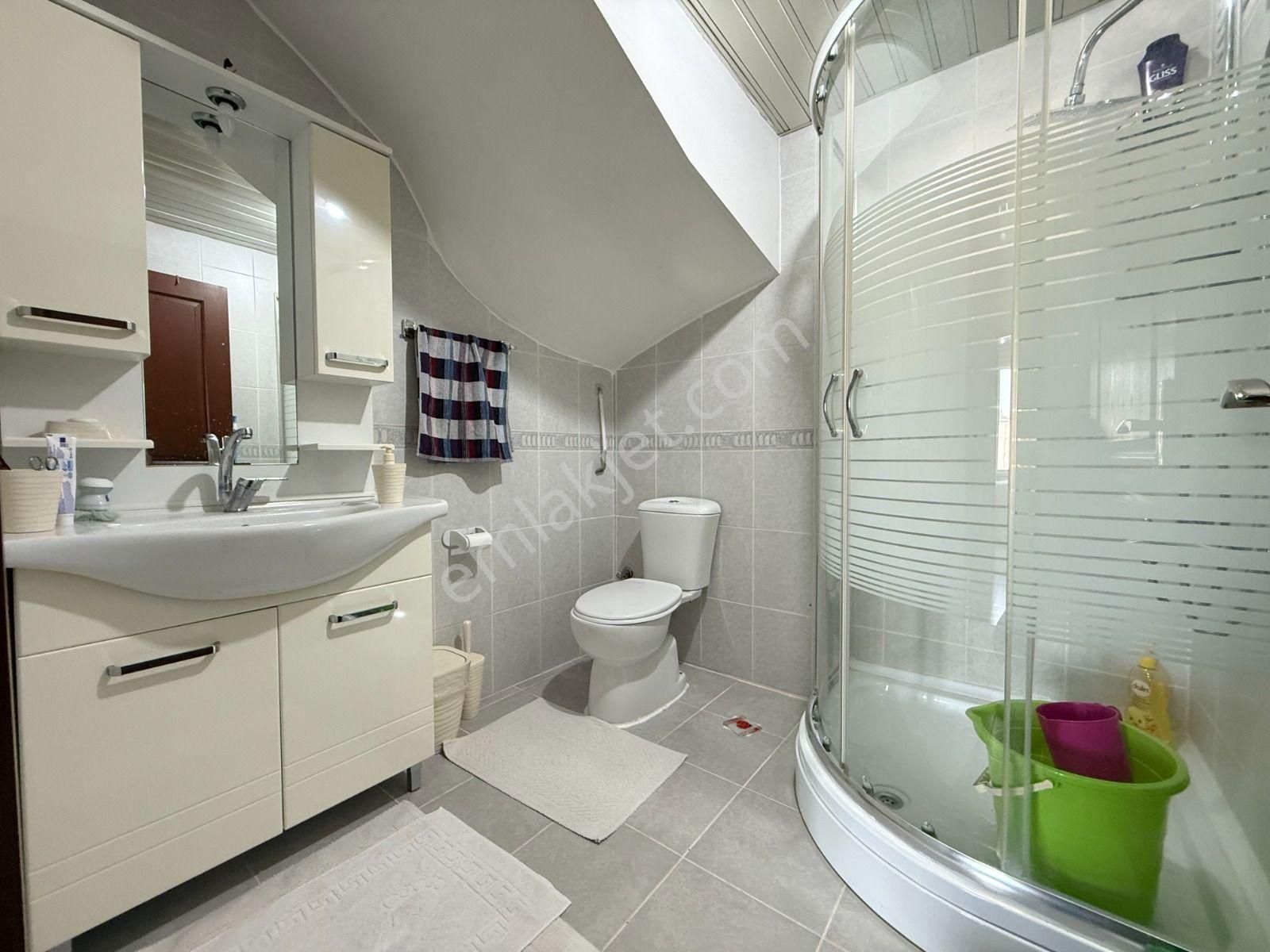 Karargahtepe Mahallesinde Manzaralı Geniş 5+1 Full Yapılı Dublex!!! - Görsel 34