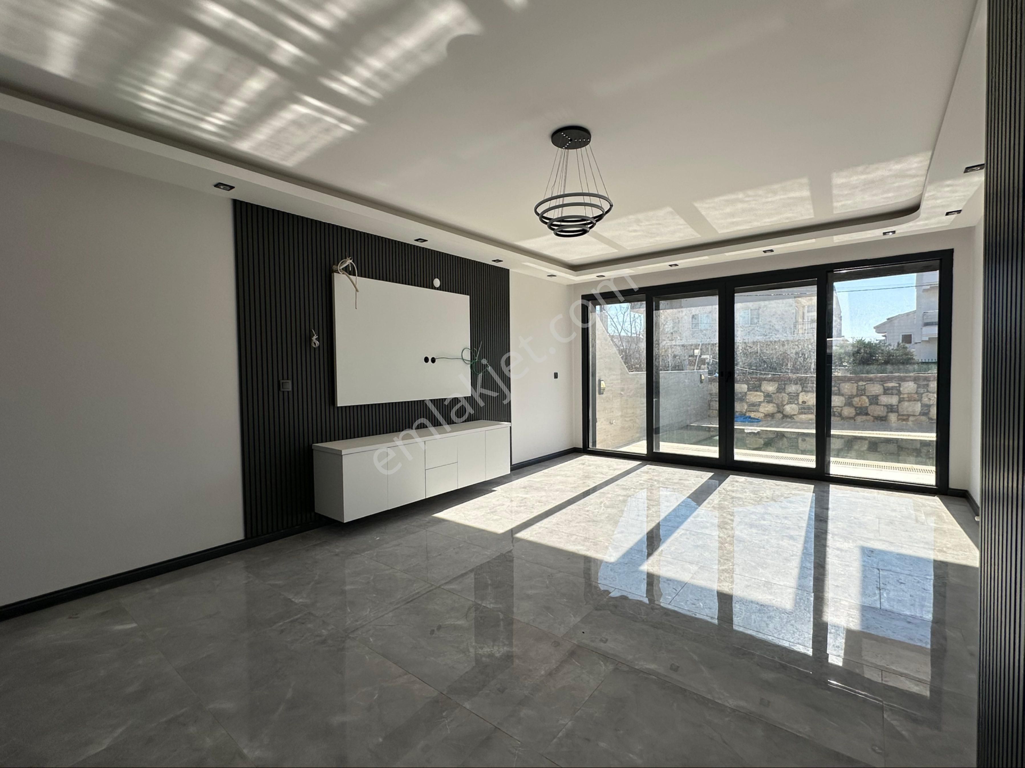 Didimde 4+1 Denize Yakın Müstakil Havuzlu Lüks Köşe Villa - Görsel 14