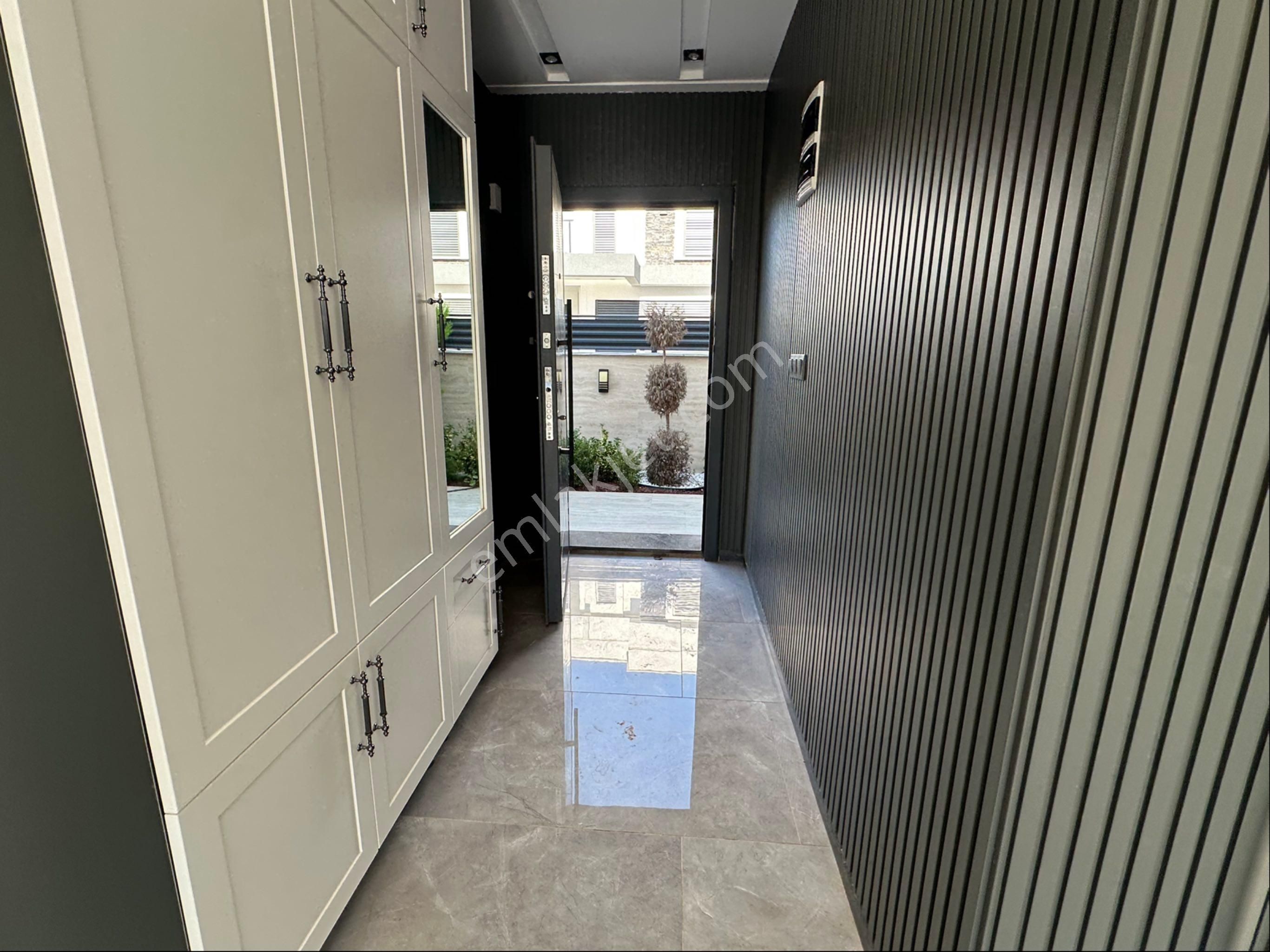 Didimde 4+1 Denize Yakın Müstakil Havuzlu Lüks Köşe Villa - Görsel 9