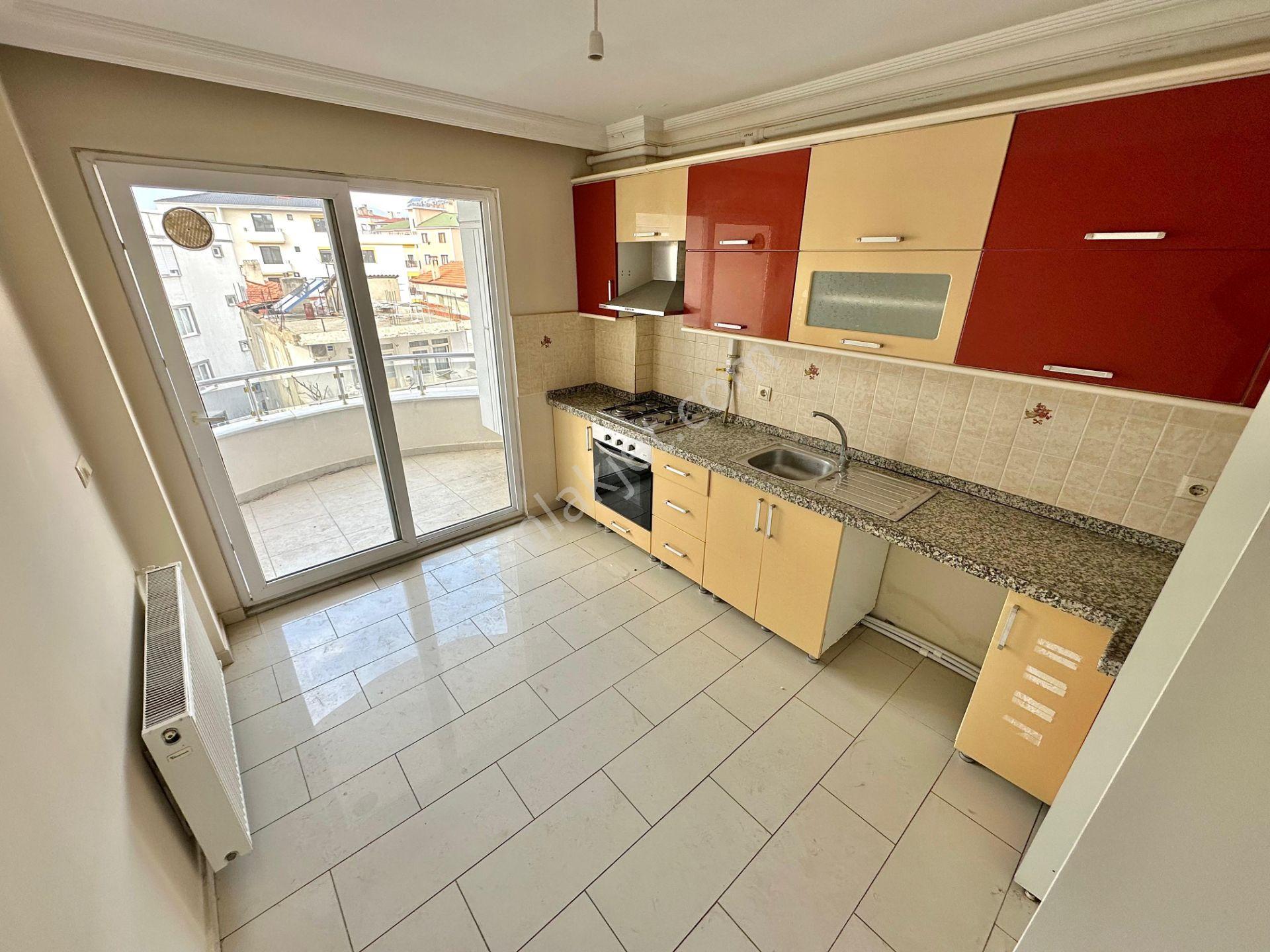 Home And Car'dan Cennetayağında Ön Cephe Doğalgazlı 3+1 Geniş Daire! - Görsel 4