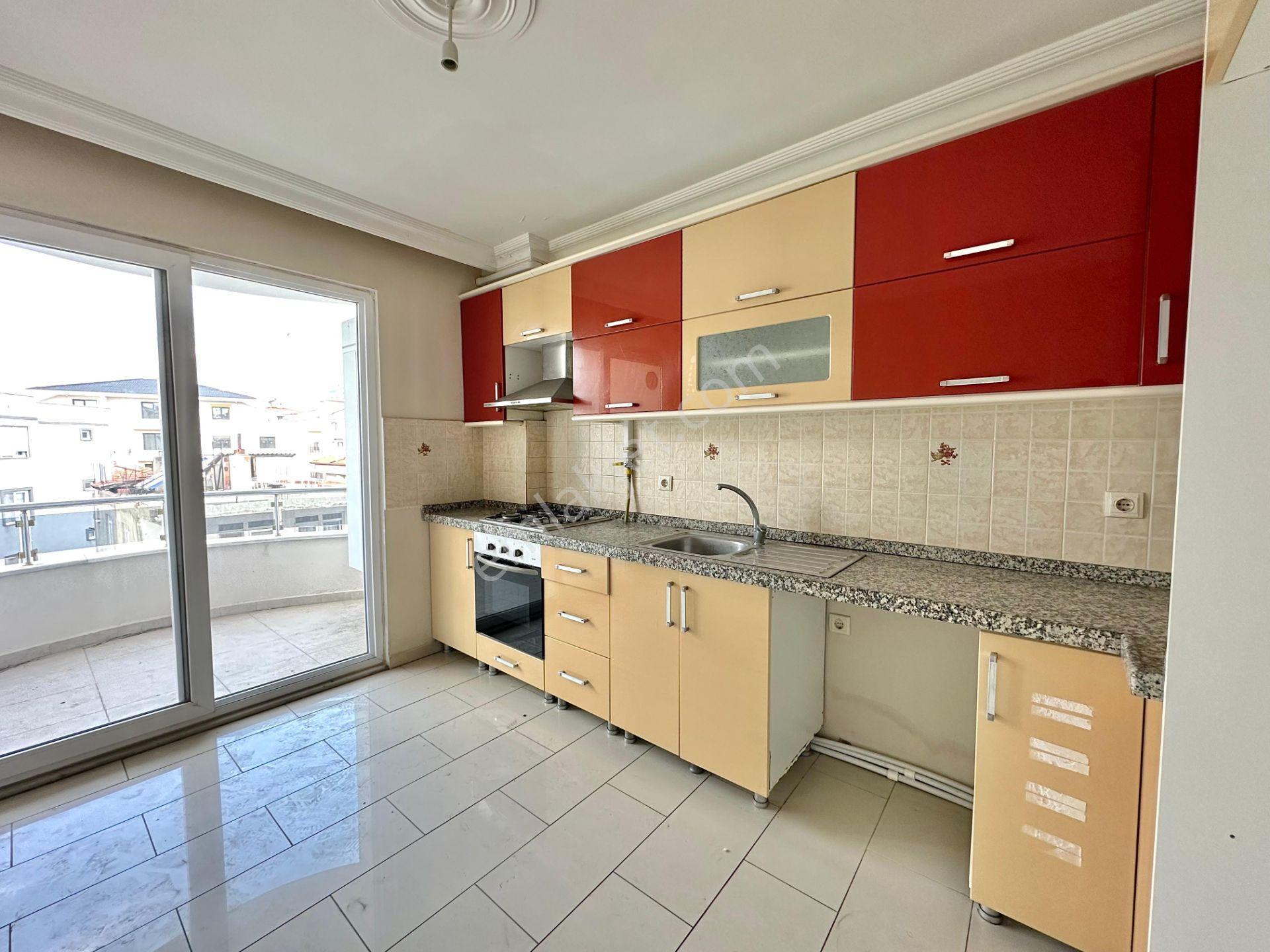 Home And Car'dan Cennetayağında Ön Cephe Doğalgazlı 3+1 Geniş Daire! - Görsel 2