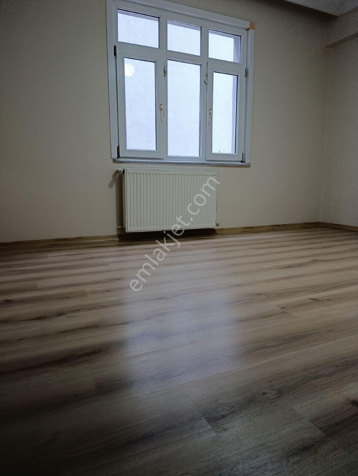 Araz Gayrimenkul Zübeyde Hanım Mah.satılık 1 Kat Daire ( Cadde Üzeri ) - Görsel 4
