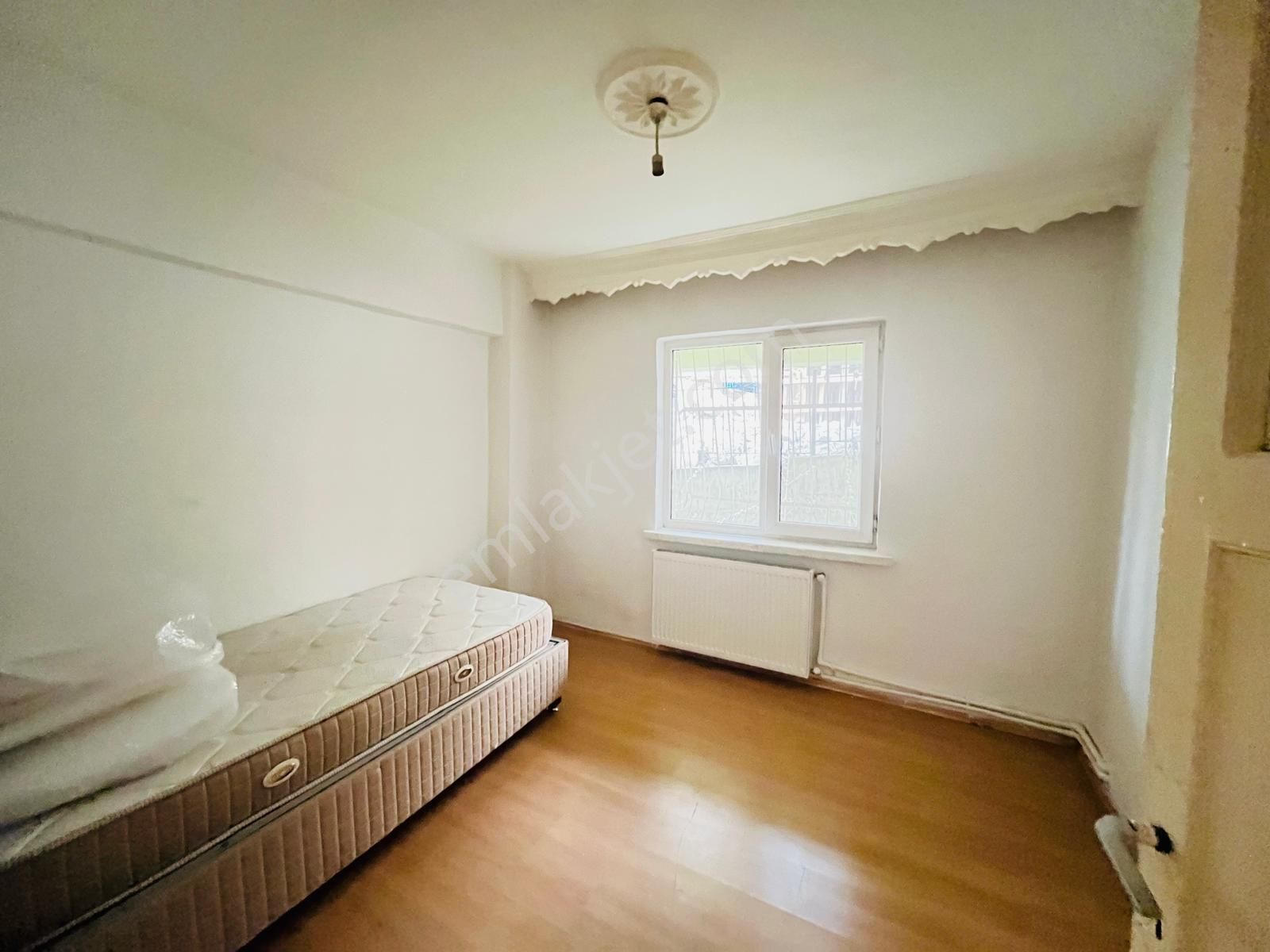 Koza Emlak'tan Mareşal Çakmak Mahalesinde 3+1 Ara Katta Kiralık Dairee - Görsel 16