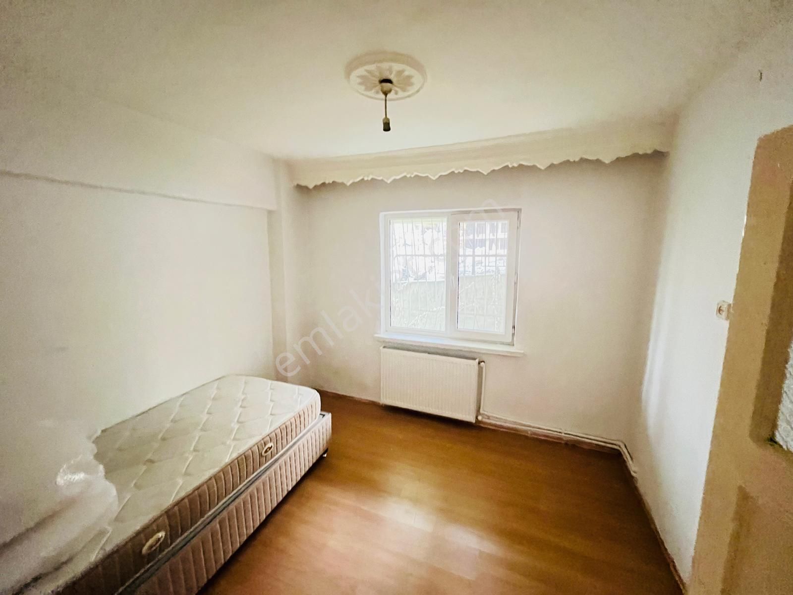 Koza Emlak'tan Mareşal Çakmak Mahalesinde 3+1 Ara Katta Kiralık Dairee - Görsel 24