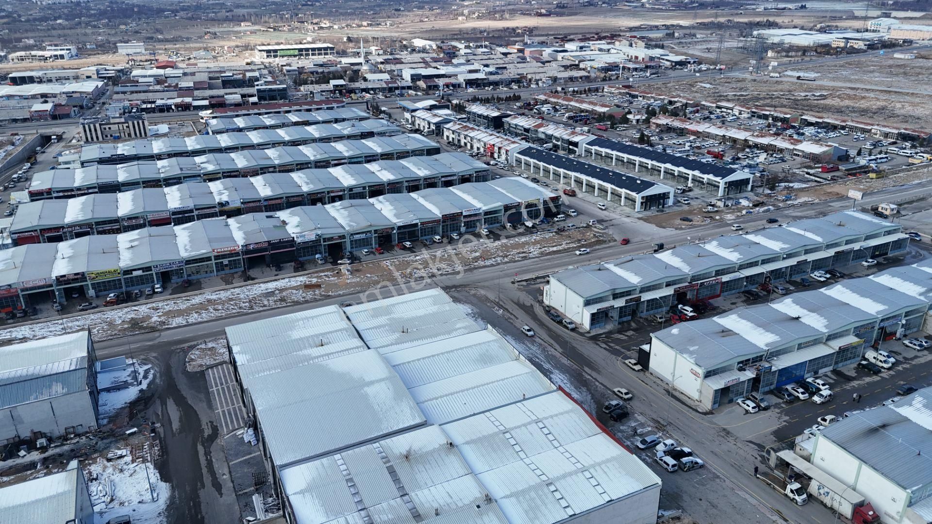 E.gökal Dükkan ! Atasanayi Sitesi Belediye Dükkanları 85 M2 ! - Görsel 12