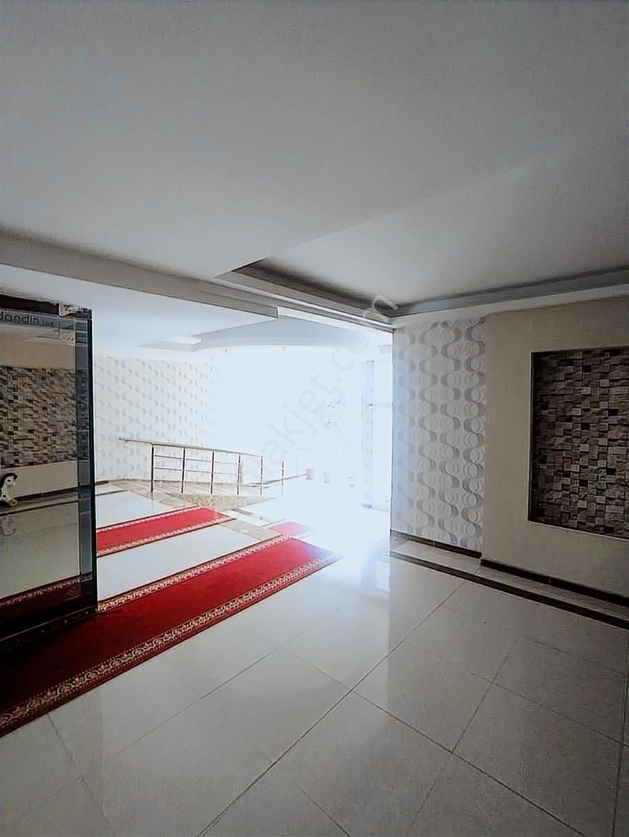 Yakut'ta Mükemmel Konumda Geniş Lüks 3+1 Satılık Daire - Görsel 22