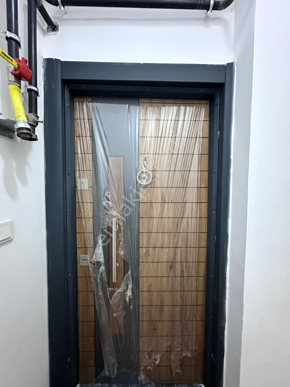 Akçalarda Merkezi Konumda Bahçe Katı 2+1 Daire - Görsel 16