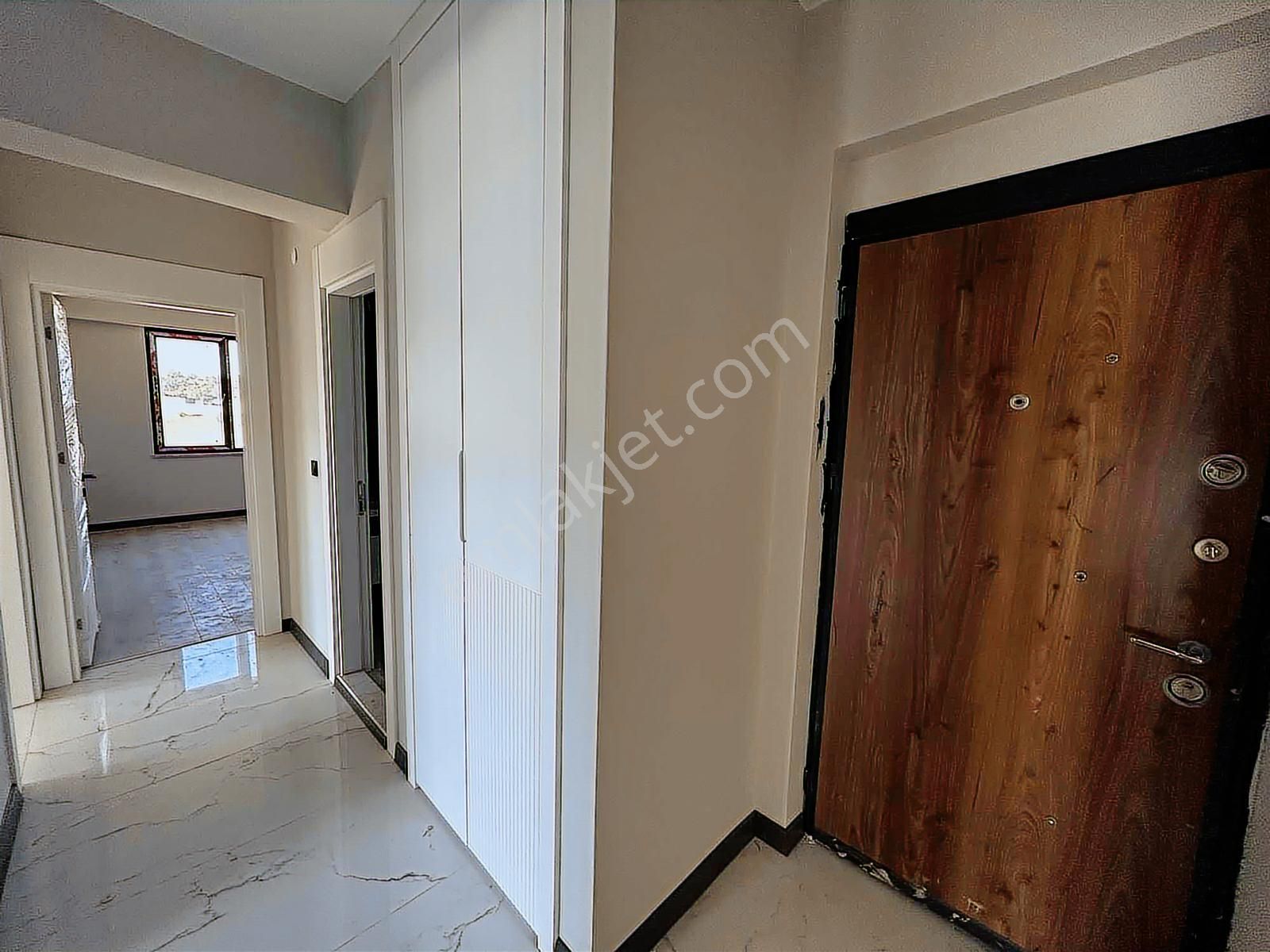 Nilüfer Kayapa'da Sıfır Kapalı Otoparklı Havuzlu Büyük 2+1 Daire - Görsel 11