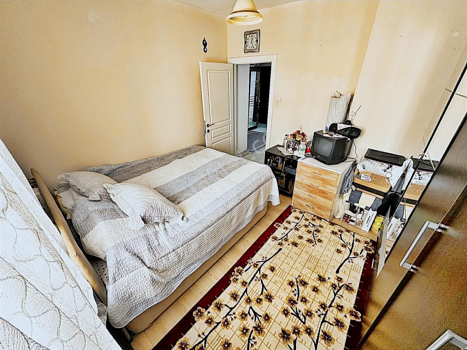 Değeri Her Yıl Artan Ayvalıda Ara Katta Kök Tapu 3+1fırsat Daire - Görsel 26