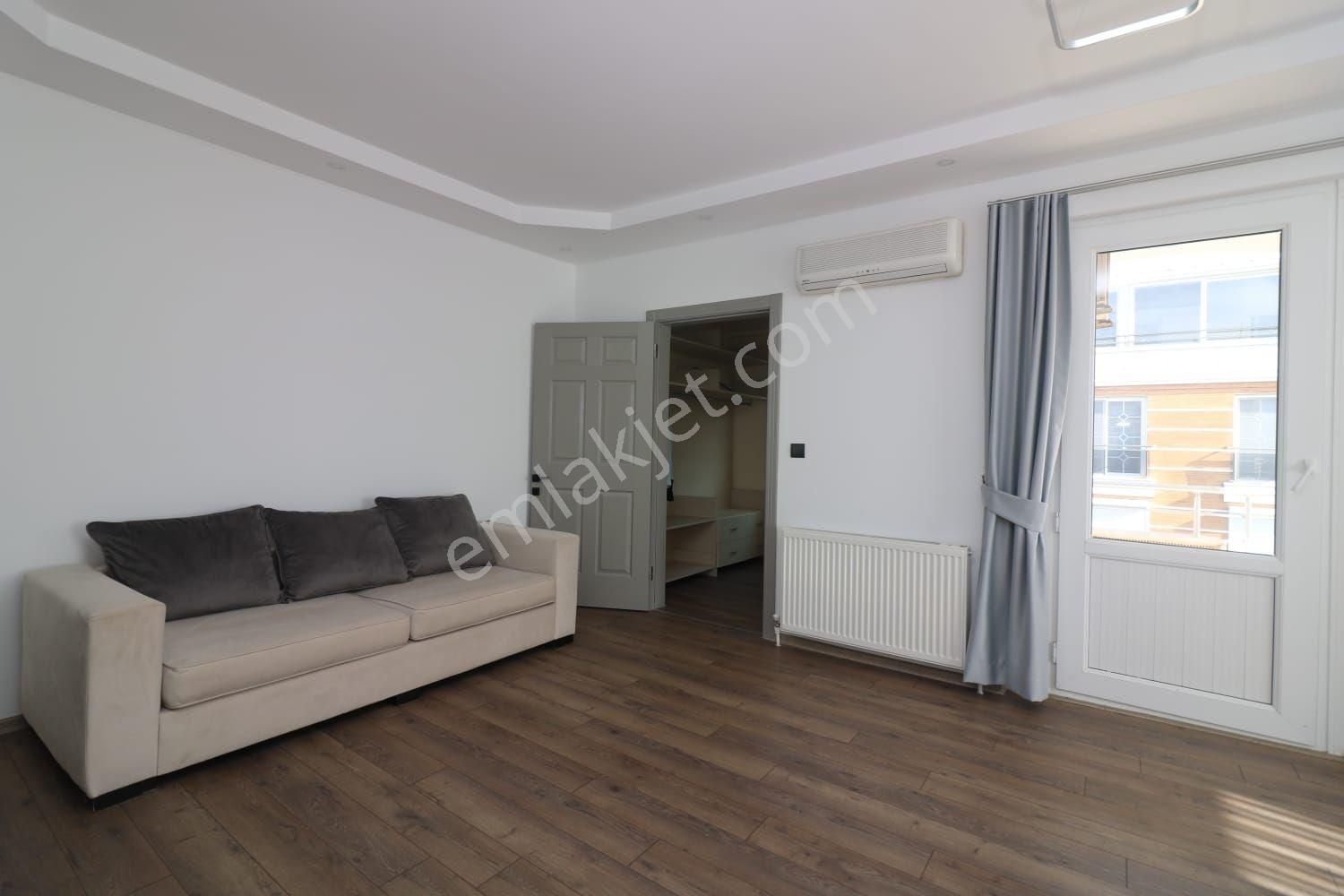 Aile Ve Konfor Odaklı 4+2 Özel Tasarım Dubleks Daire - Görsel 24