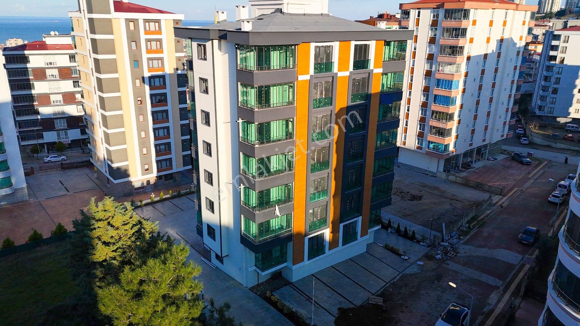 Giyinme Odalı Salon Ayrı Geniş 2+1 Satılık Daire