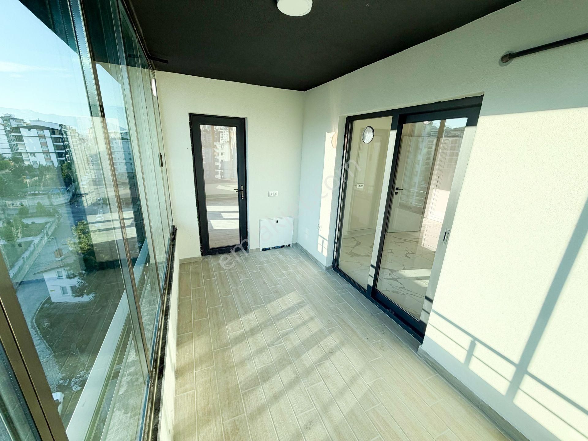 Giyinme Odalı Salon Ayrı Geniş 2+1 Satılık Daire - Görsel 11