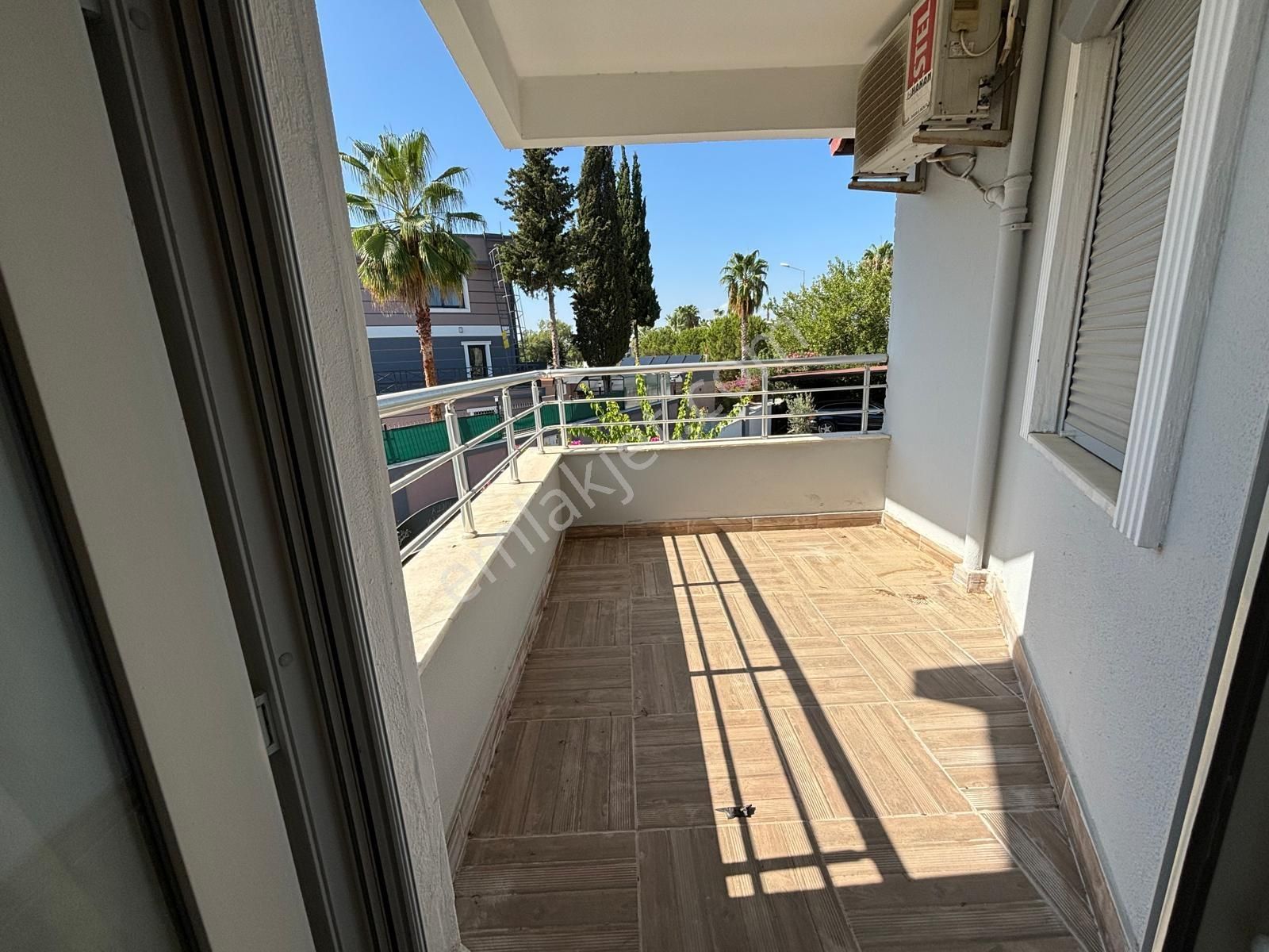 Serik, Belek'de Sahile 2 Km. Satılık 5+1 Triplex Villa ! - Görsel 6