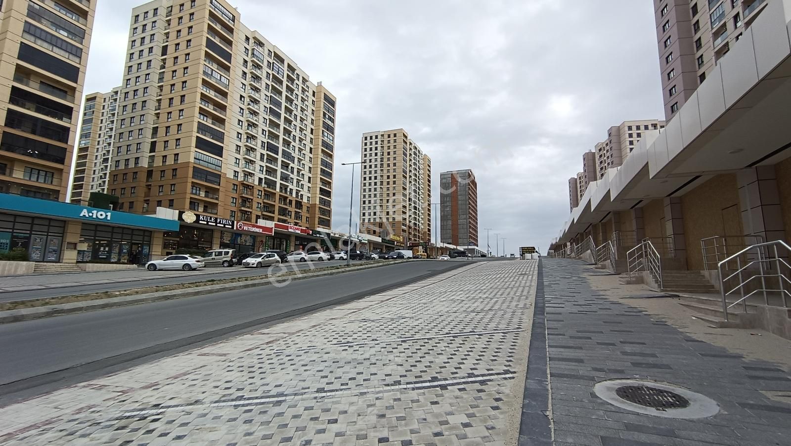 Bizimevler 11 Çarşıda Köşe Dükkan 80 M2 Teraslı Kiralık Dükkan - Görsel 19