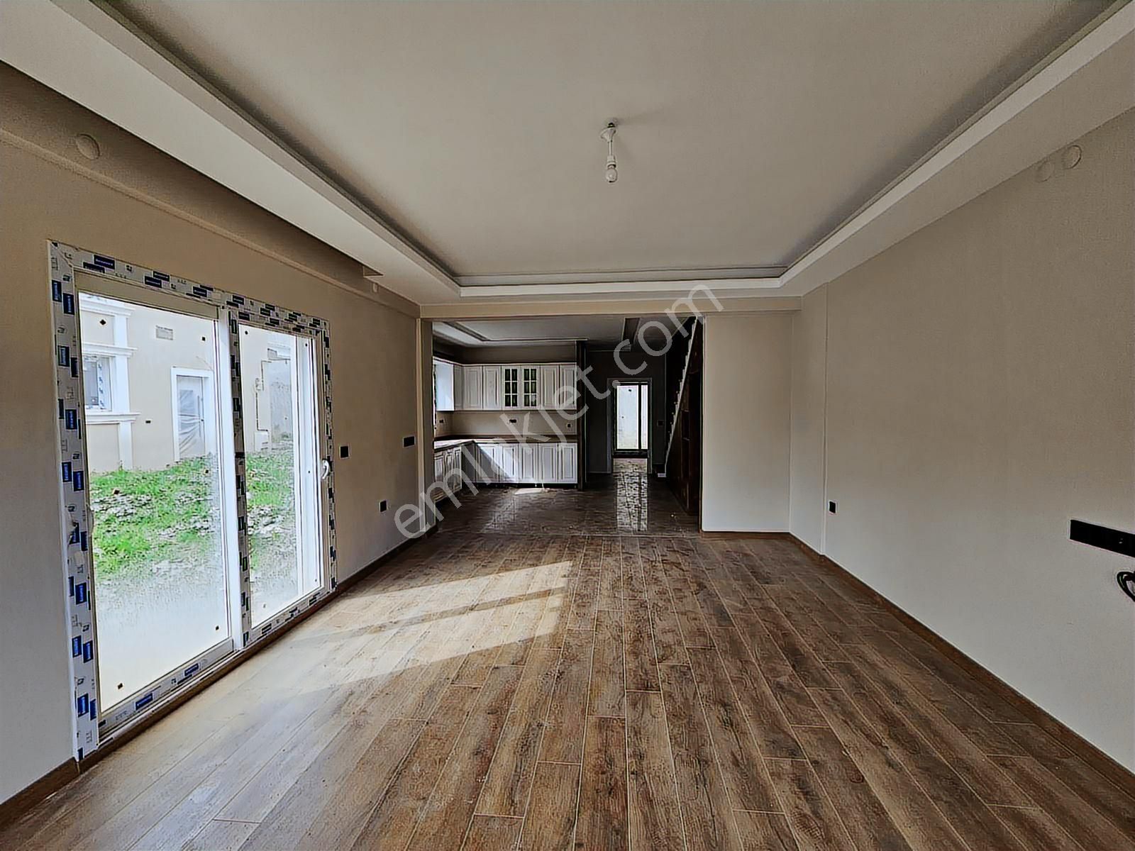 Sökenin Kalbi Yenikentte Satılık 4+1 Villa - Görsel 4