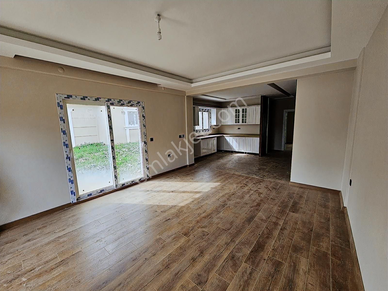 Sökenin Kalbi Yenikentte Satılık 4+1 Villa - Görsel 31