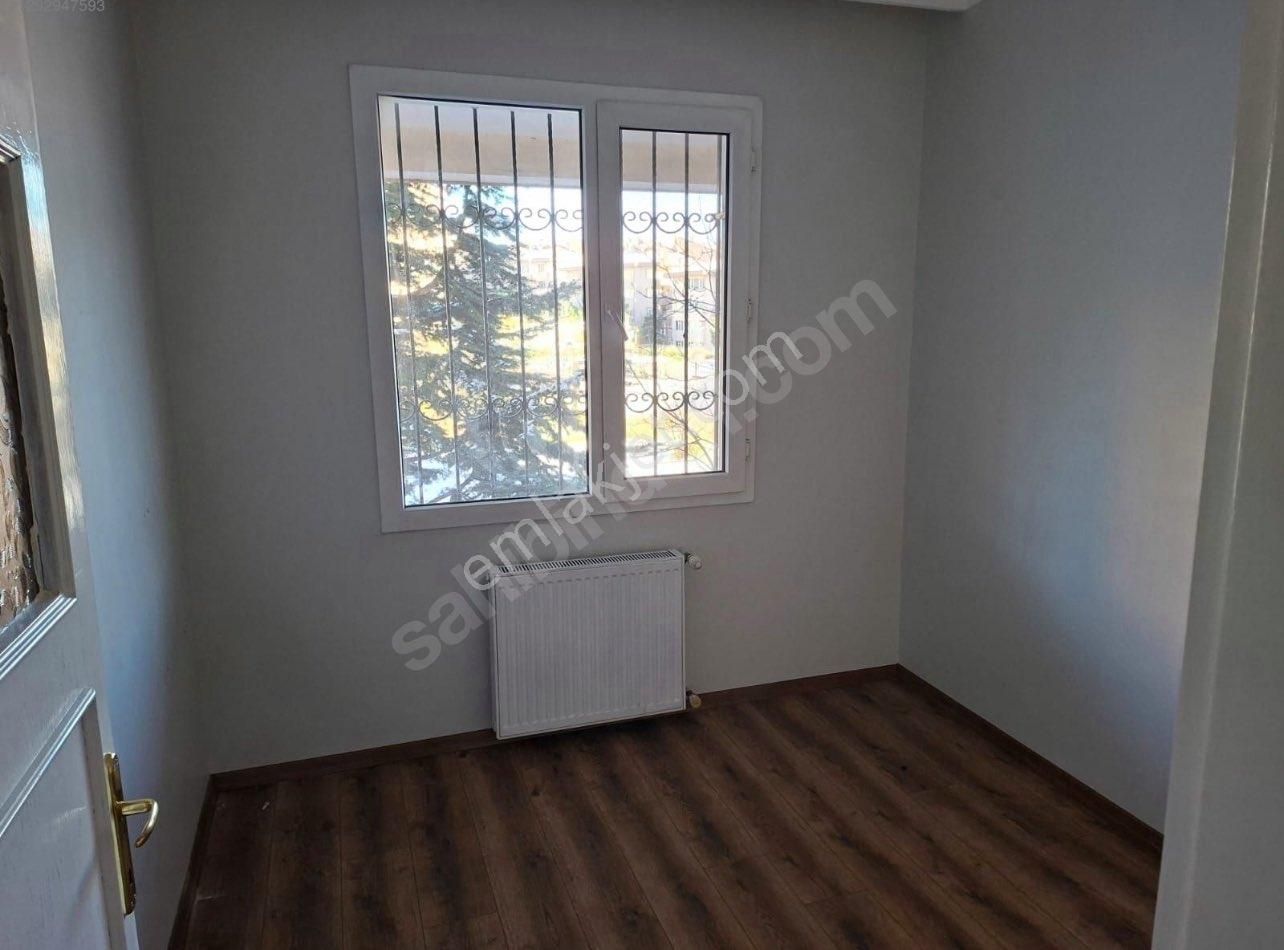 Naz Emlaktan Bulgurlu Metro Yanında Site İçerisinde Asansörlü Otoparklı 3+1 Kiralık Daire - Görsel 7
