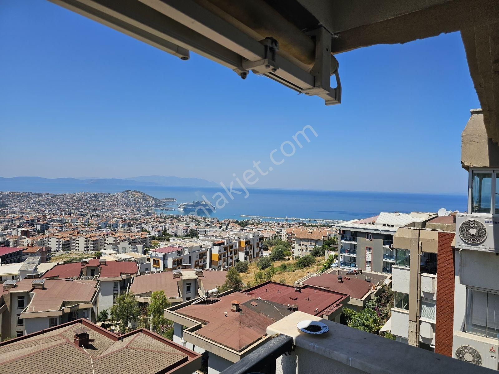 Kuşadasında Panonaramik Deniz Manzaralı Satılık 3+1 Daire - Görsel 2