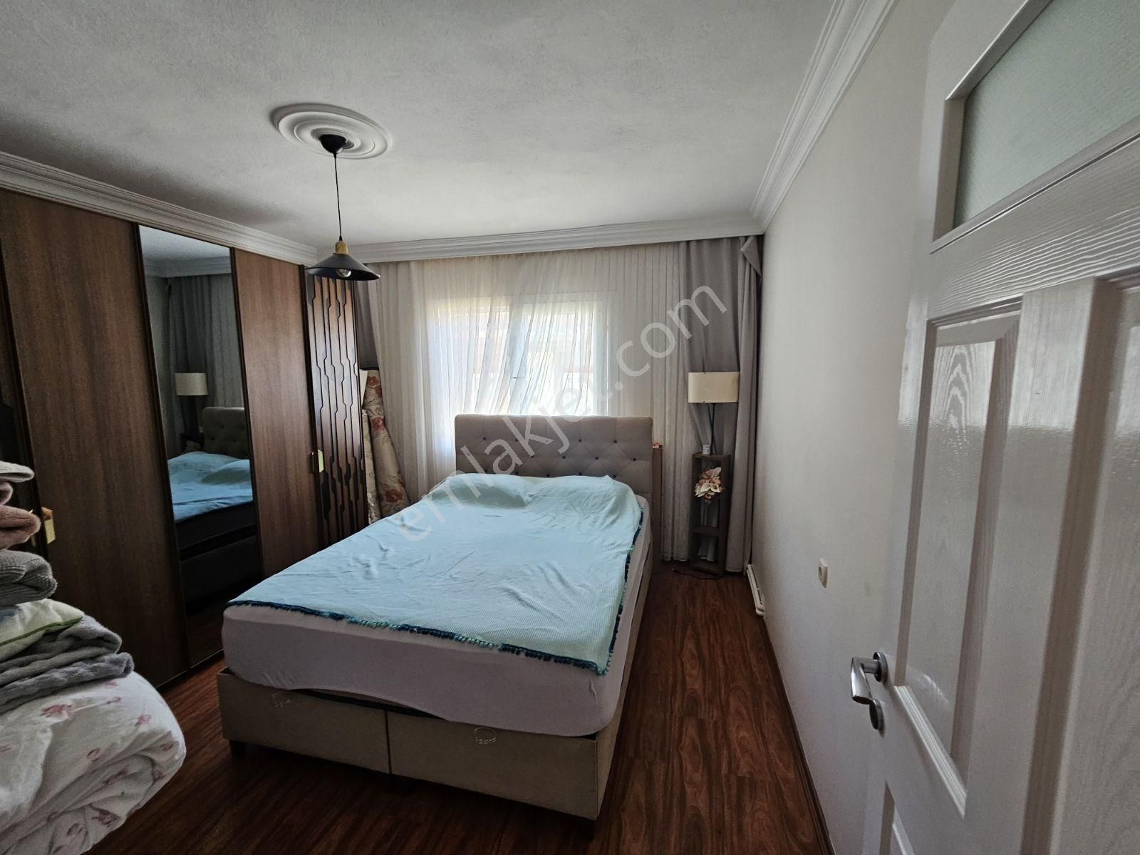 Kuşadasında Panonaramik Deniz Manzaralı Satılık 3+1 Daire - Görsel 11