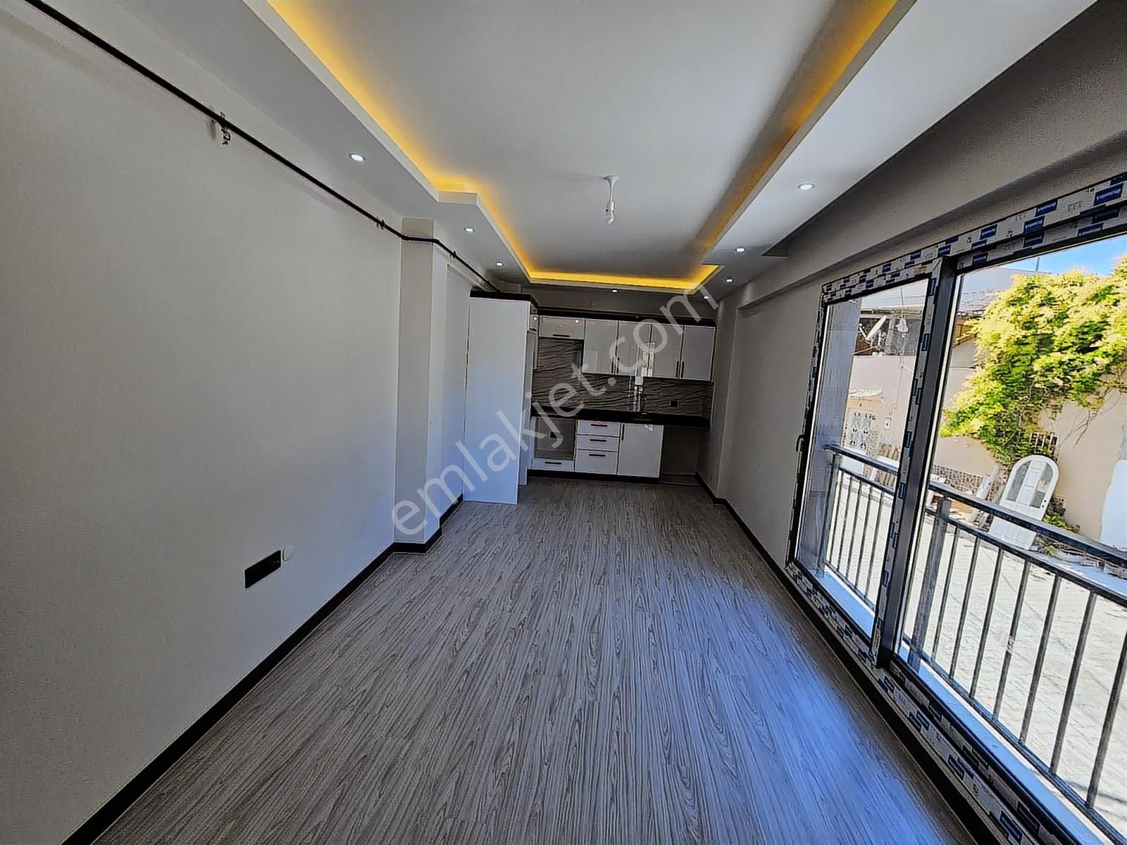 Söke Cumhuriyet Mahallesinde Satılık 2+1 Yeni Daire