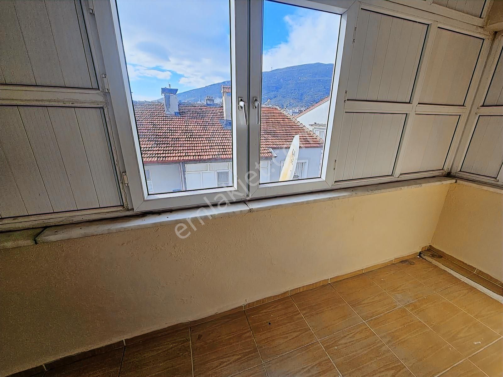 Söke Çeltikçi Mahallesinde Satılık 2+1 Kullanışlı Geniş Daire - Görsel 6