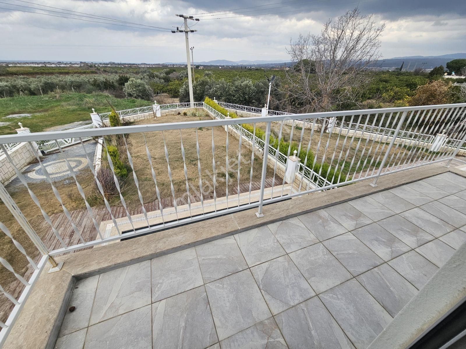 Kuşadası Davutlarda Tek Müstakil Özel Havuzlu 4+1 Satılık Villa - Görsel 6