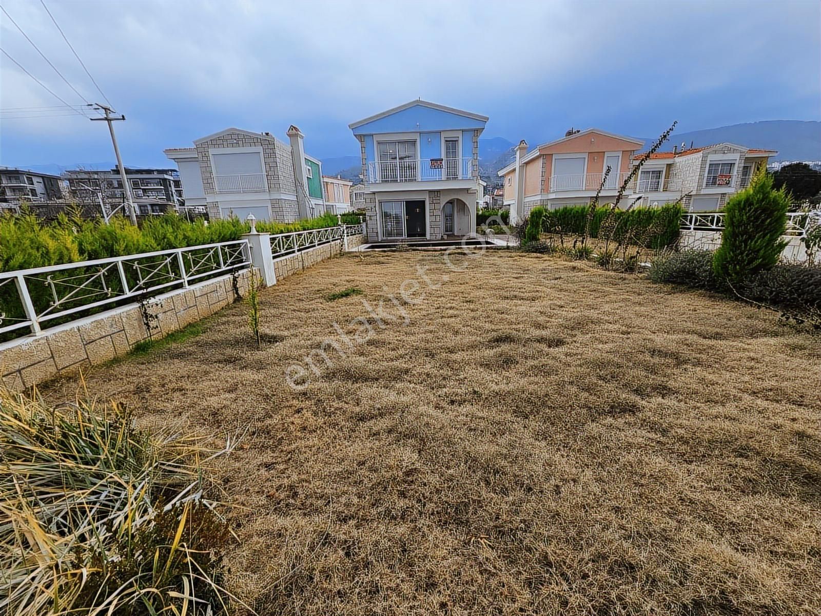 Kuşadası Davutlarda Tek Müstakil Özel Havuzlu 4+1 Satılık Villa - Görsel 13