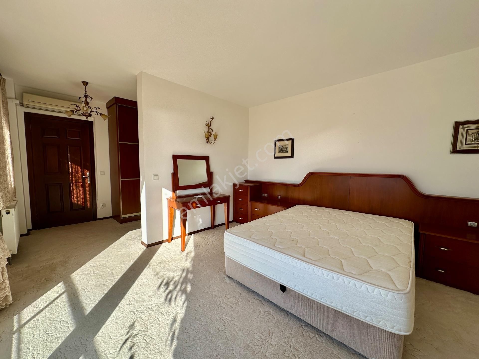 Turgutreis'te Elit Konumda Havuzlu Deniz Manzaralı Lüks Villa - Görsel 20