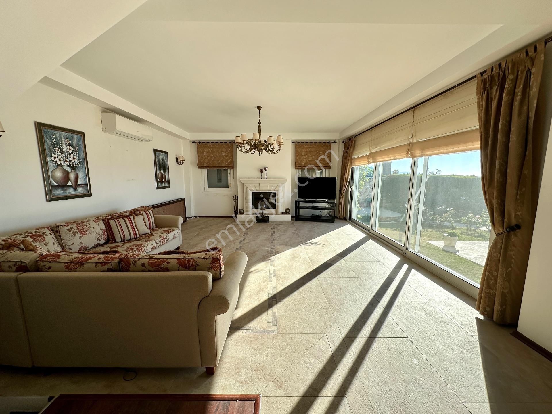 Turgutreis'te Elit Konumda Havuzlu Deniz Manzaralı Lüks Villa - Görsel 10