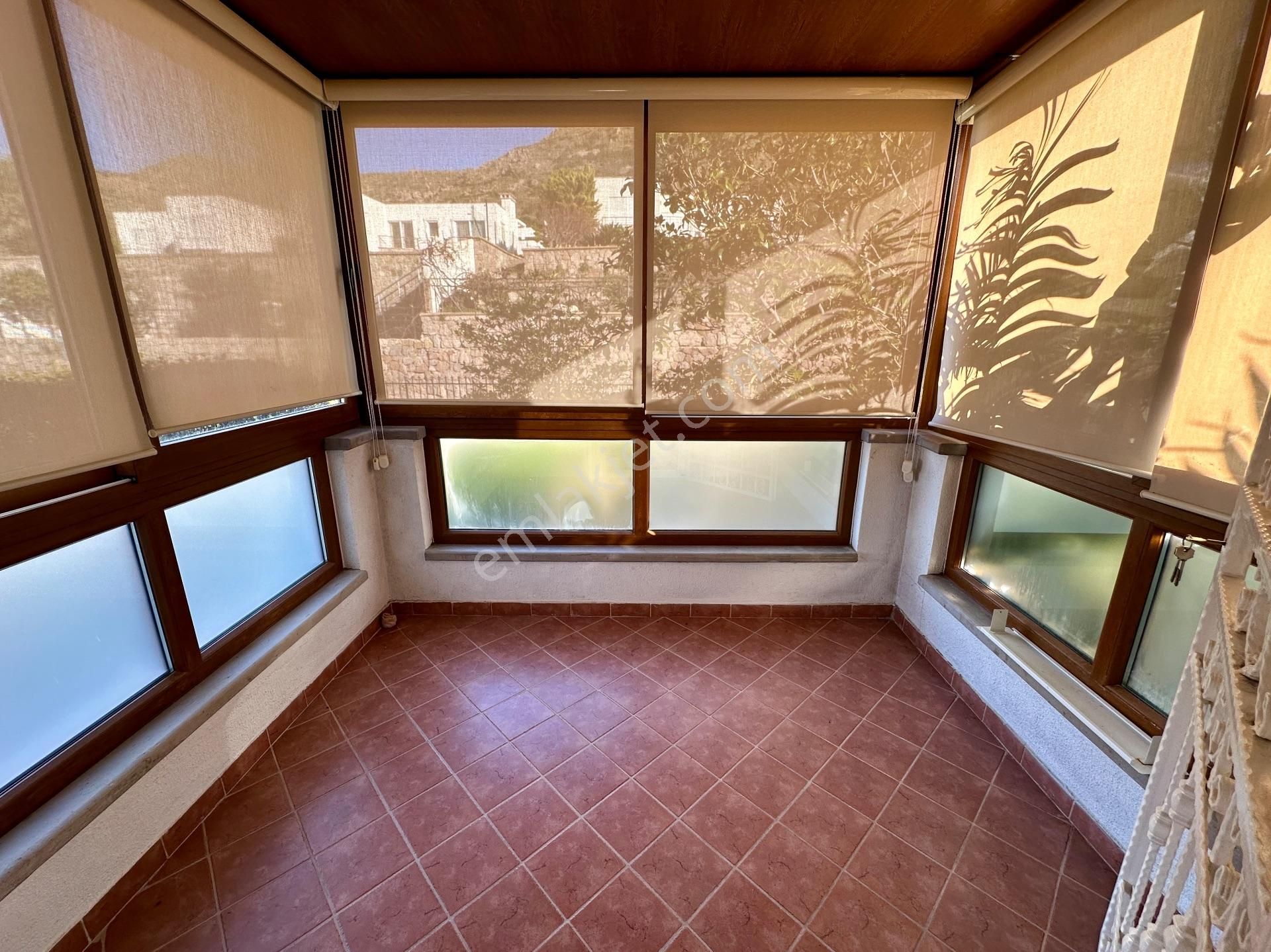 Turgutreis'te Elit Konumda Havuzlu Deniz Manzaralı Lüks Villa - Görsel 28