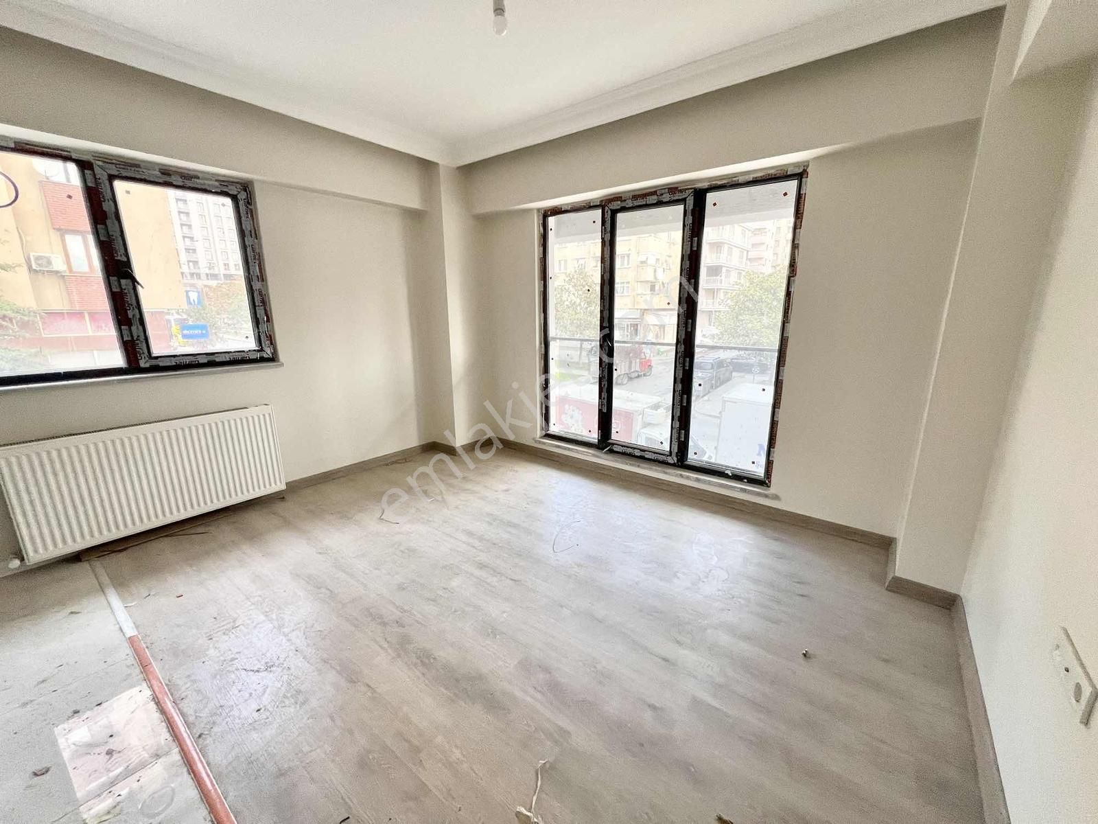 Fikirtepe Metro Ve Metrobüs Yakını Arakat Satılık 1+1 Daire - Görsel 4