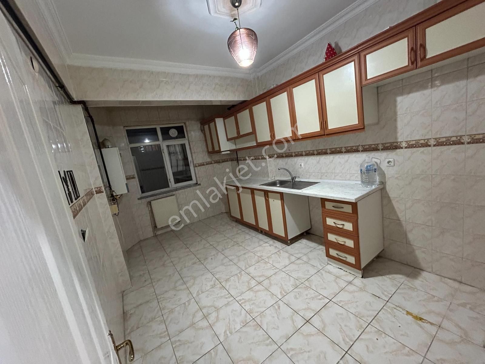 Eyüp Yeşilpınar Metroya 5 Dk Otoparklı Sitede 2+1 Ferah Daire - Görsel 12