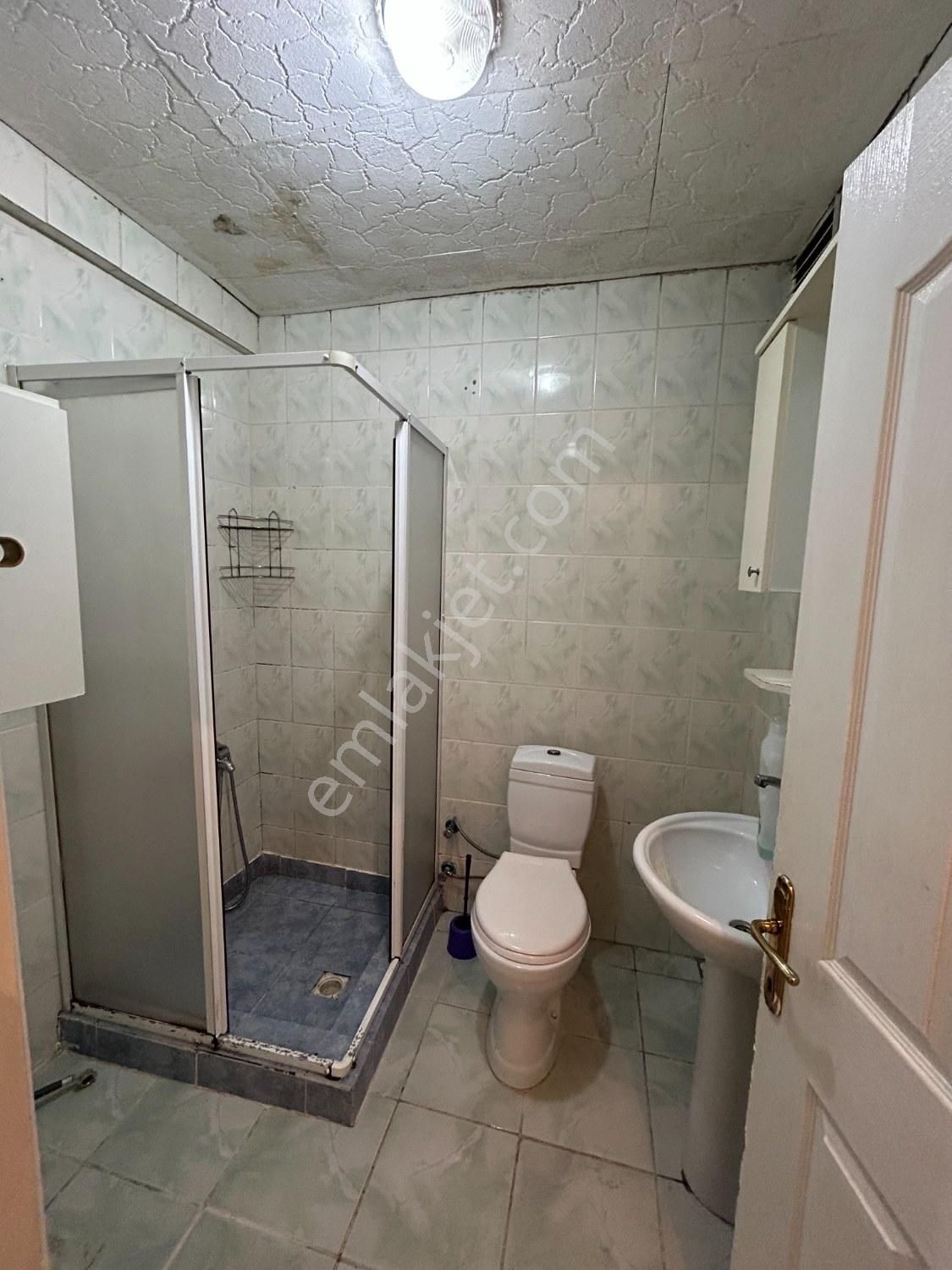 Eyüp Yeşilpınar Metroya 5 Dk Otoparklı Sitede 2+1 Ferah Daire - Görsel 6