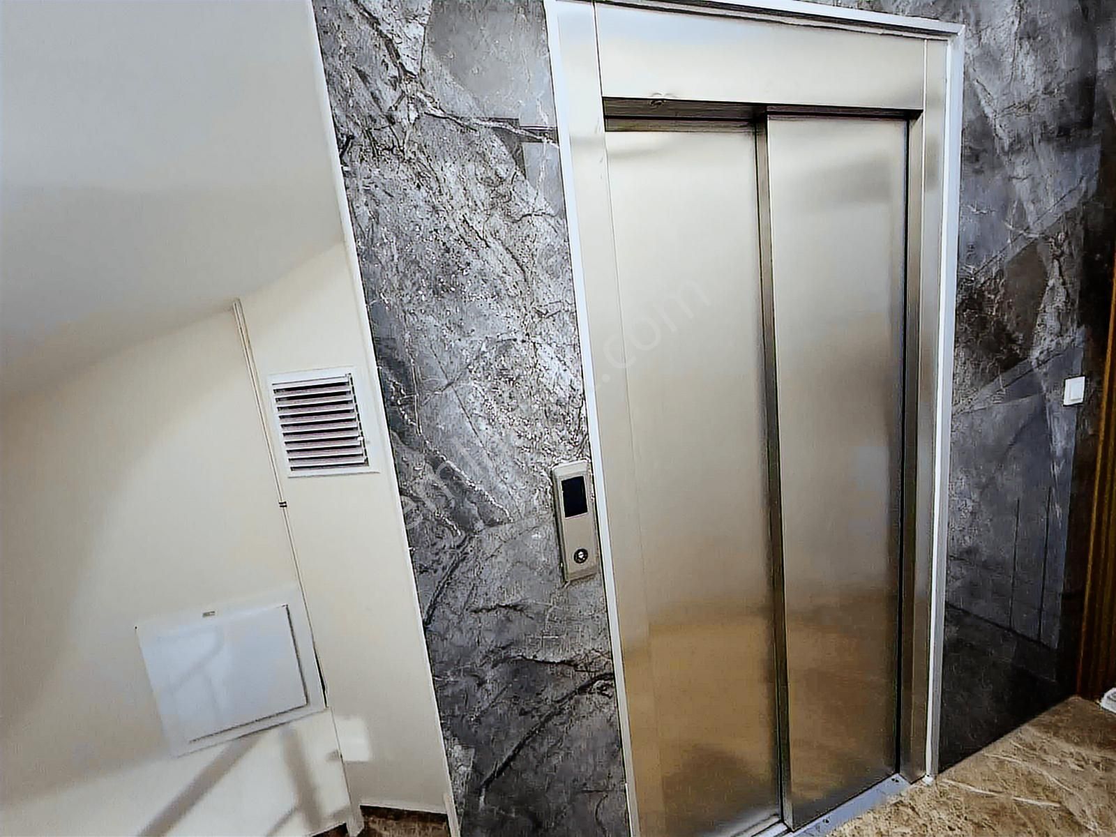 Kullanılmamış!otoparklı! Lüx 2+1 Daire 78m2 Asansörlü K.uygun - Görsel 6