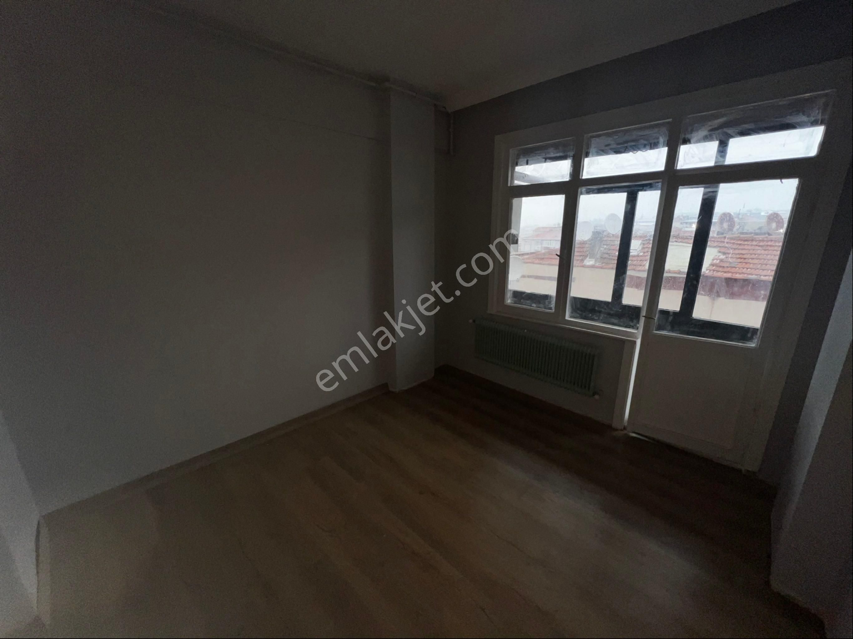 Naz Emlaktan Nuhkuyusu Caddesine Yakın 3+1 Satılık Daire - Görsel 17