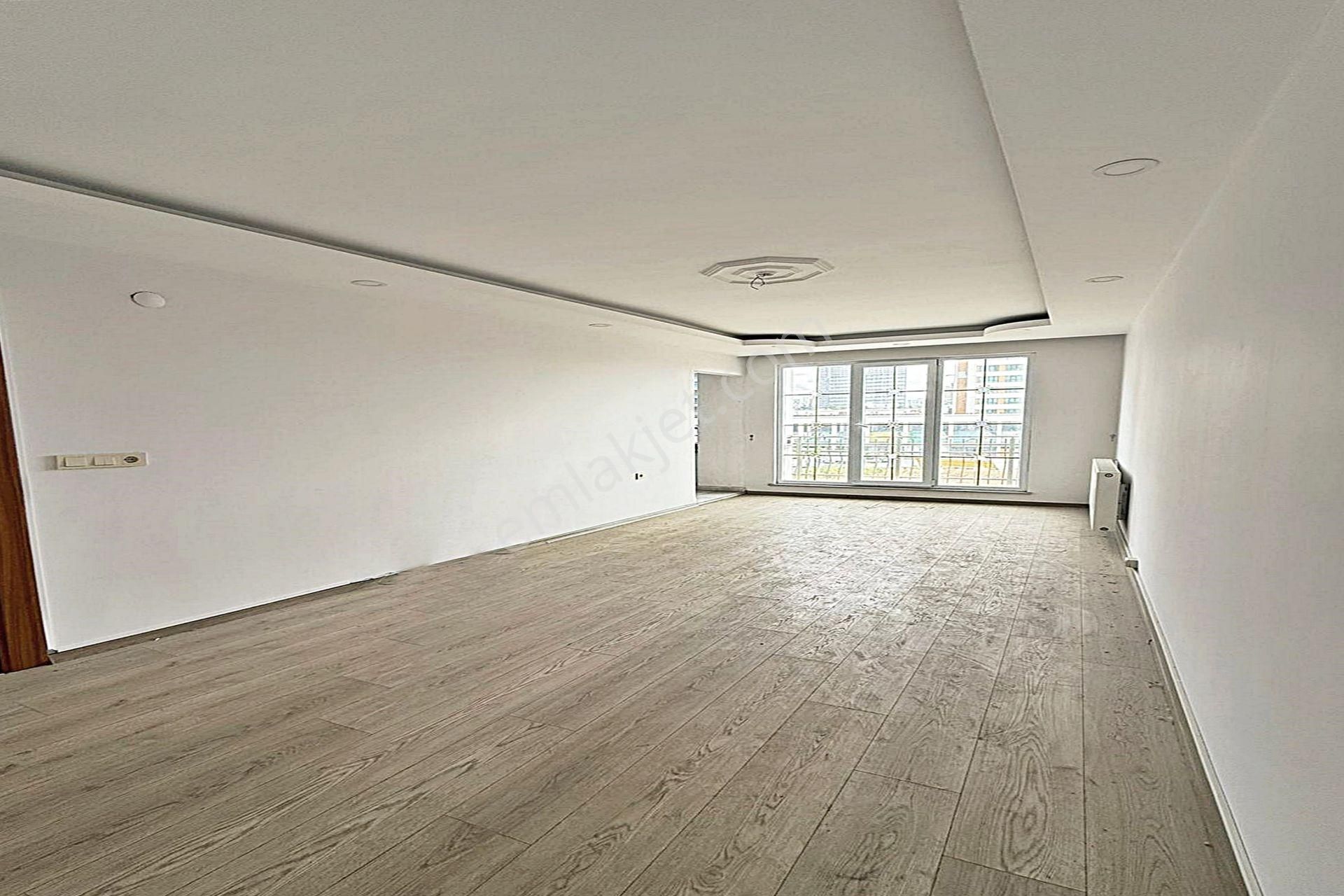 Bahçeşehir Lokasyonunda Modern Tasarımlı 2+1 Satılık Daire - Görsel 9