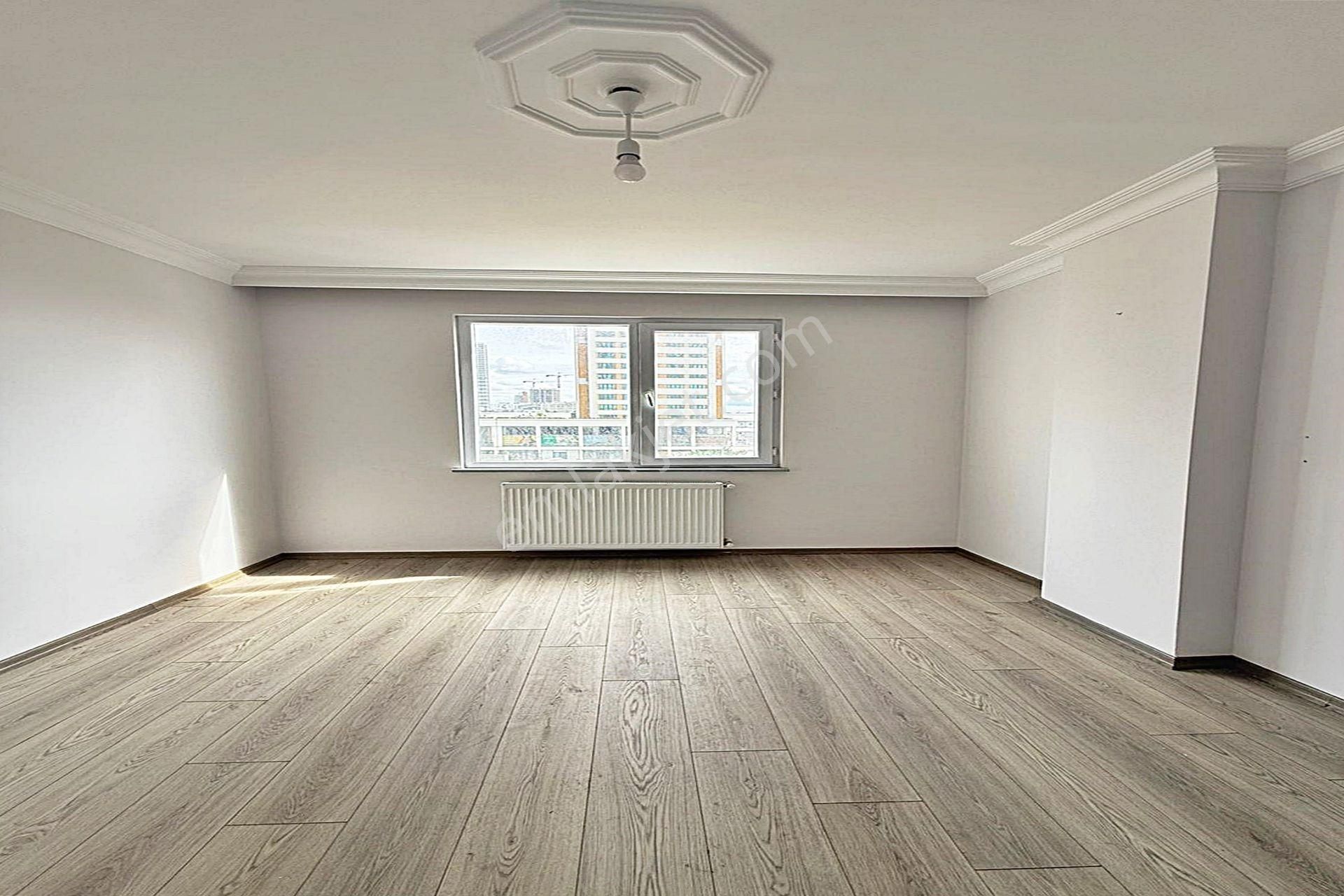 Bahçeşehir Lokasyonunda Modern Tasarımlı 2+1 Satılık Daire - Görsel 14