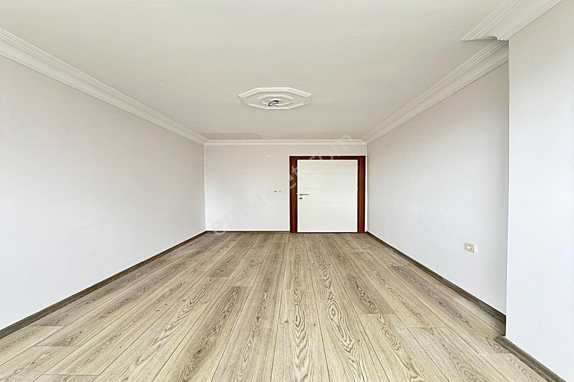 Bahçeşehir Lokasyonunda Modern Tasarımlı 2+1 Satılık Daire - Görsel 19