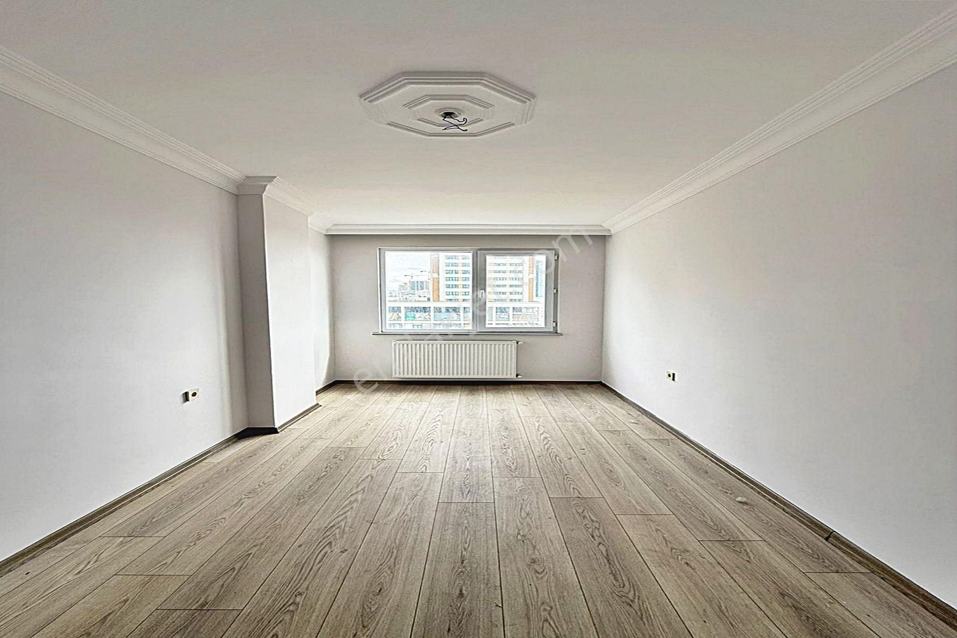 Bahçeşehir Lokasyonunda Modern Tasarımlı 2+1 Satılık Daire - Görsel 16