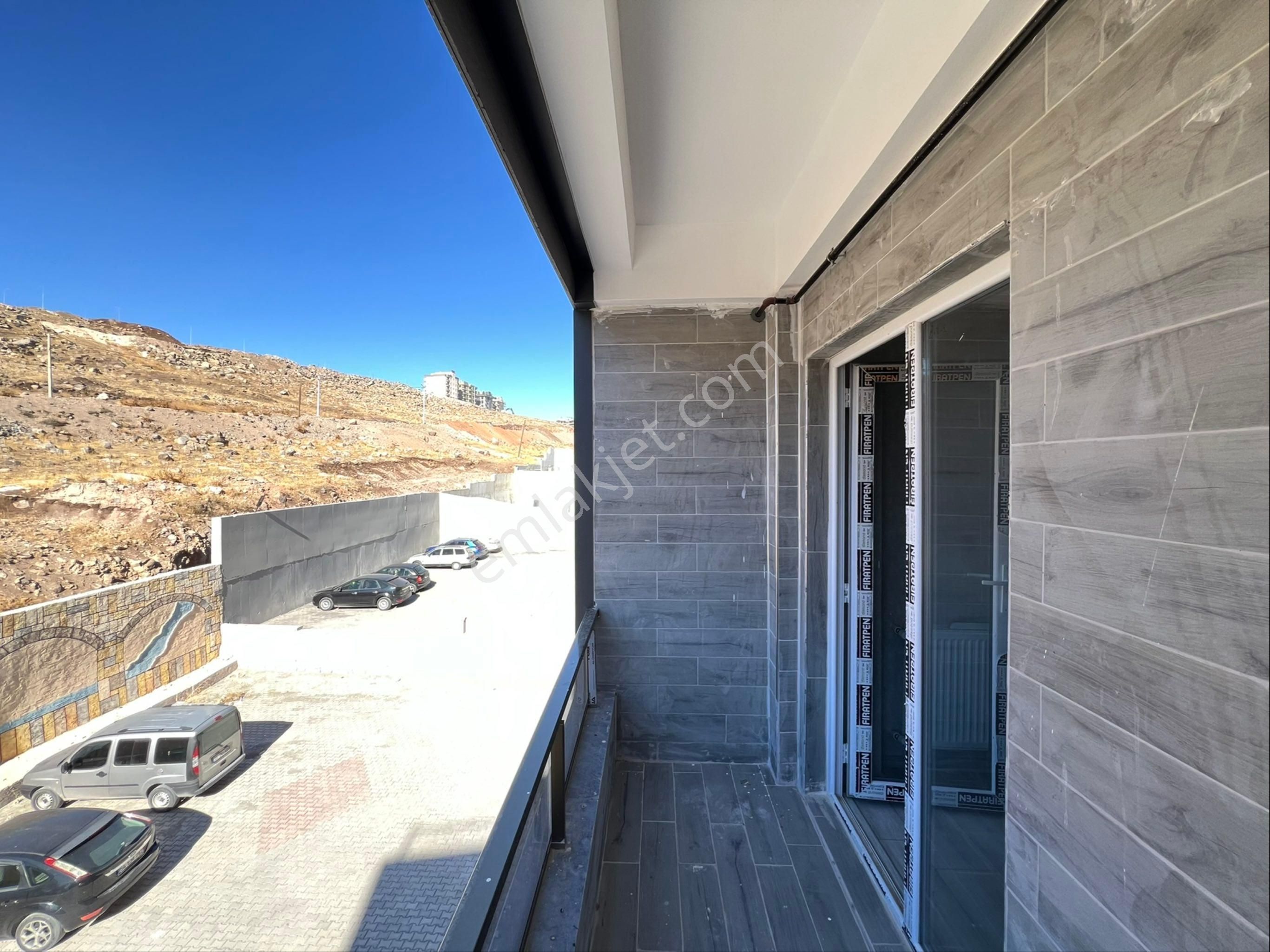 Batıkent’te Kiralık 1+1 Eşyalı Yada Eşyasız - Görsel 17