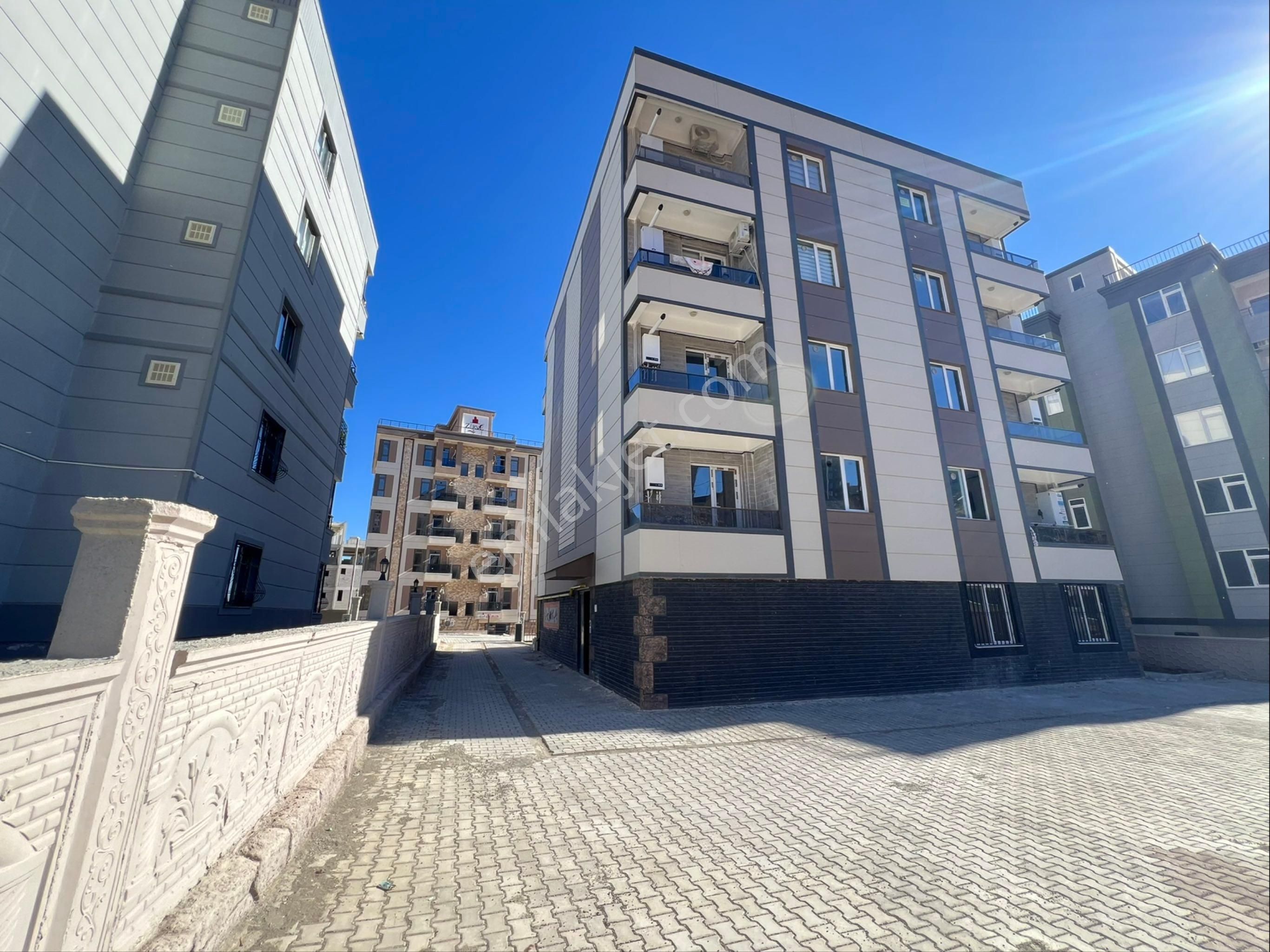 Batıkent’te Kiralık 1+1 Eşyalı Yada Eşyasız - Görsel 23
