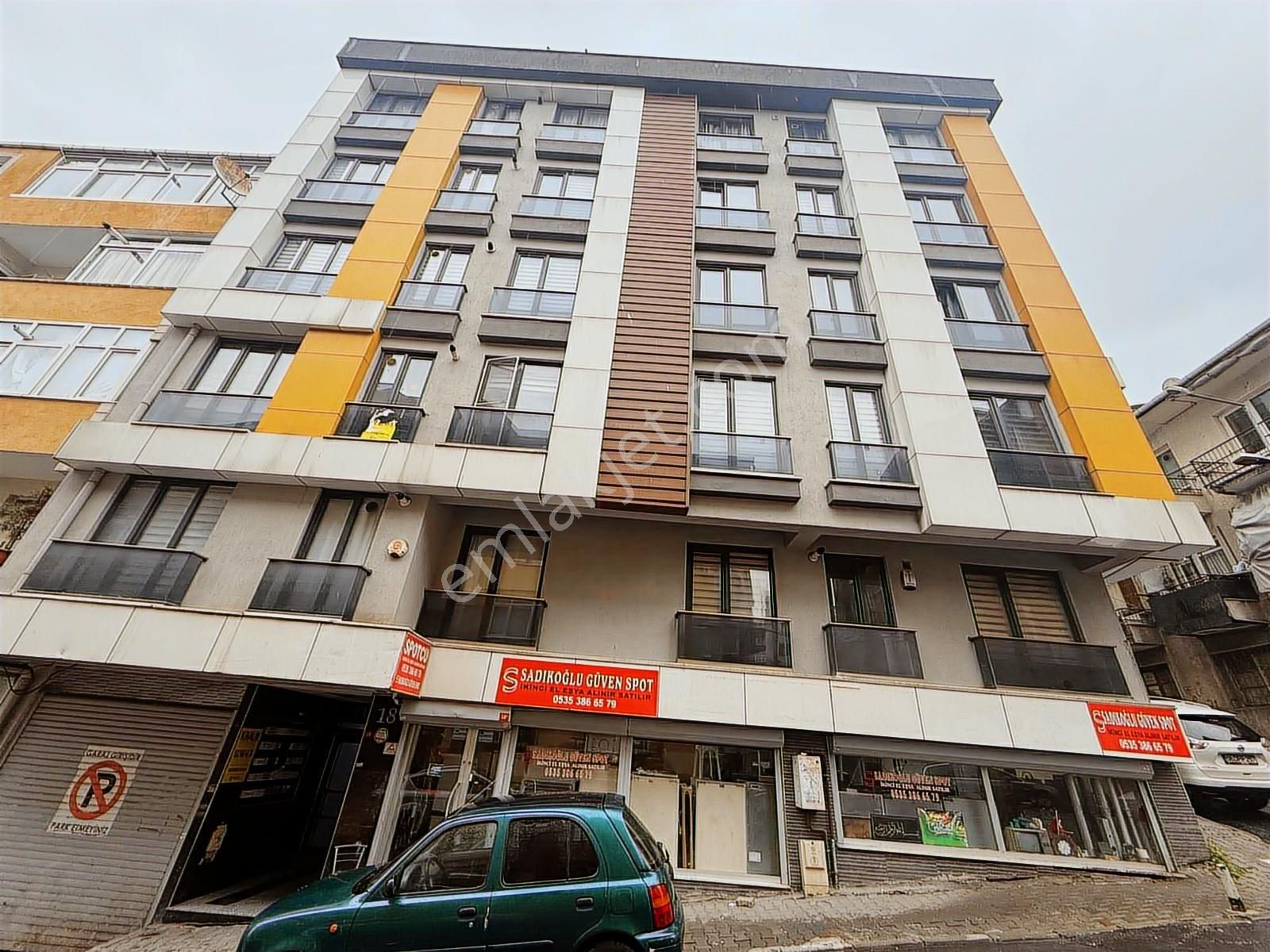 Kağıthane Gürsel Mah.adliye- Metrobüse Yürüme Mesafesinde Dükkan