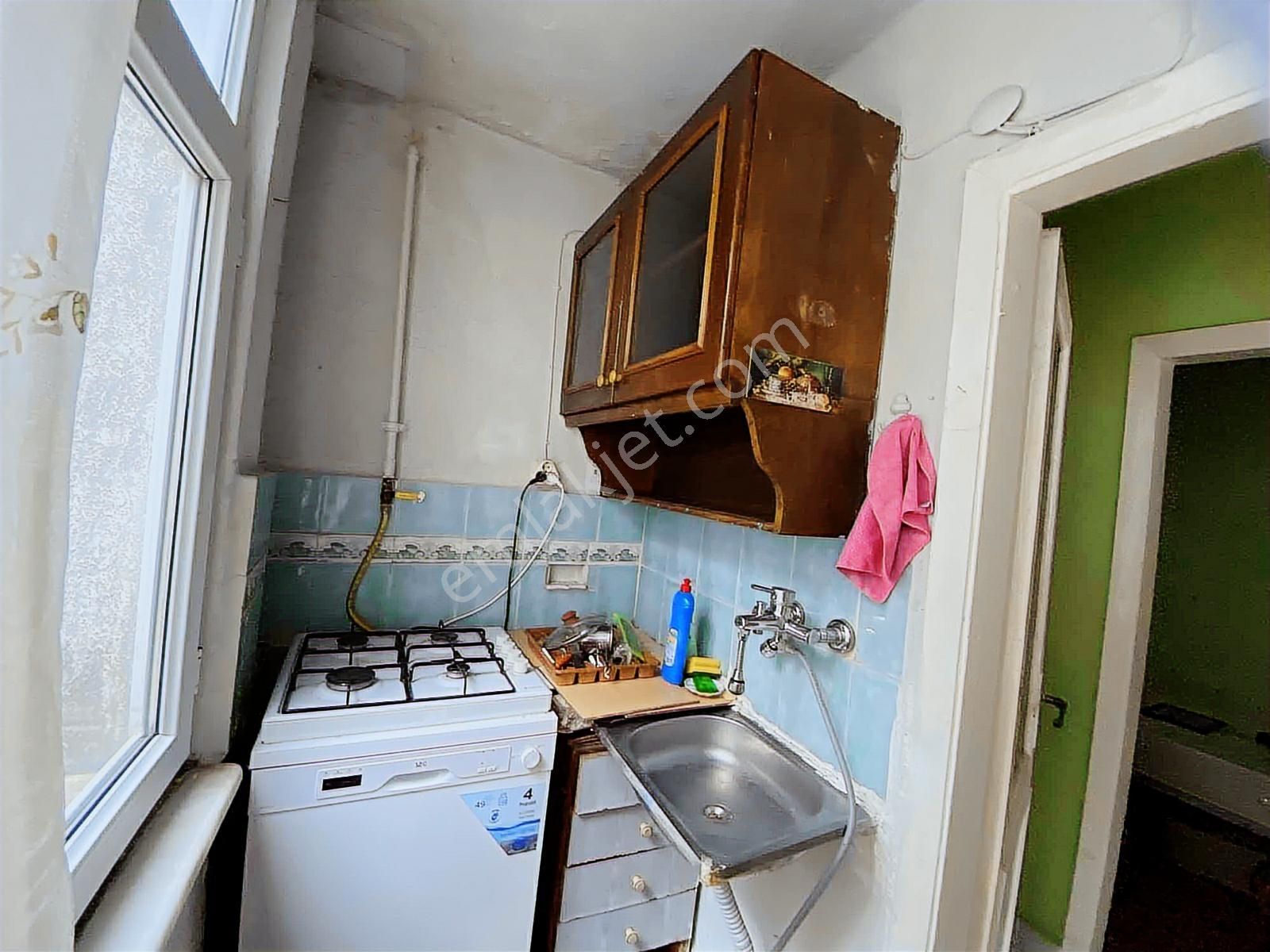 Kocamustafapaşa'da 4+1 Teras Kat Satılık Daire - Görsel 14