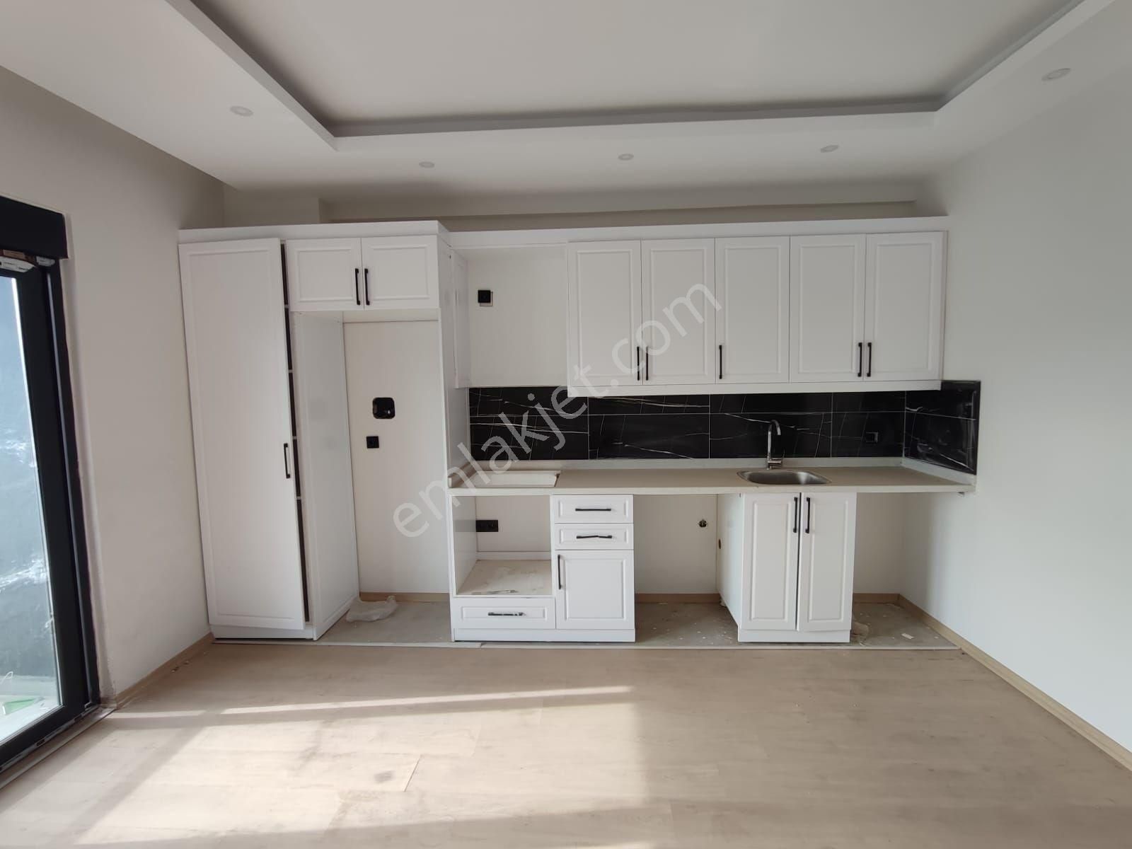 Ciplakli Mahallesi 2+1 American Mutfak Satilik Daire - Görsel 2